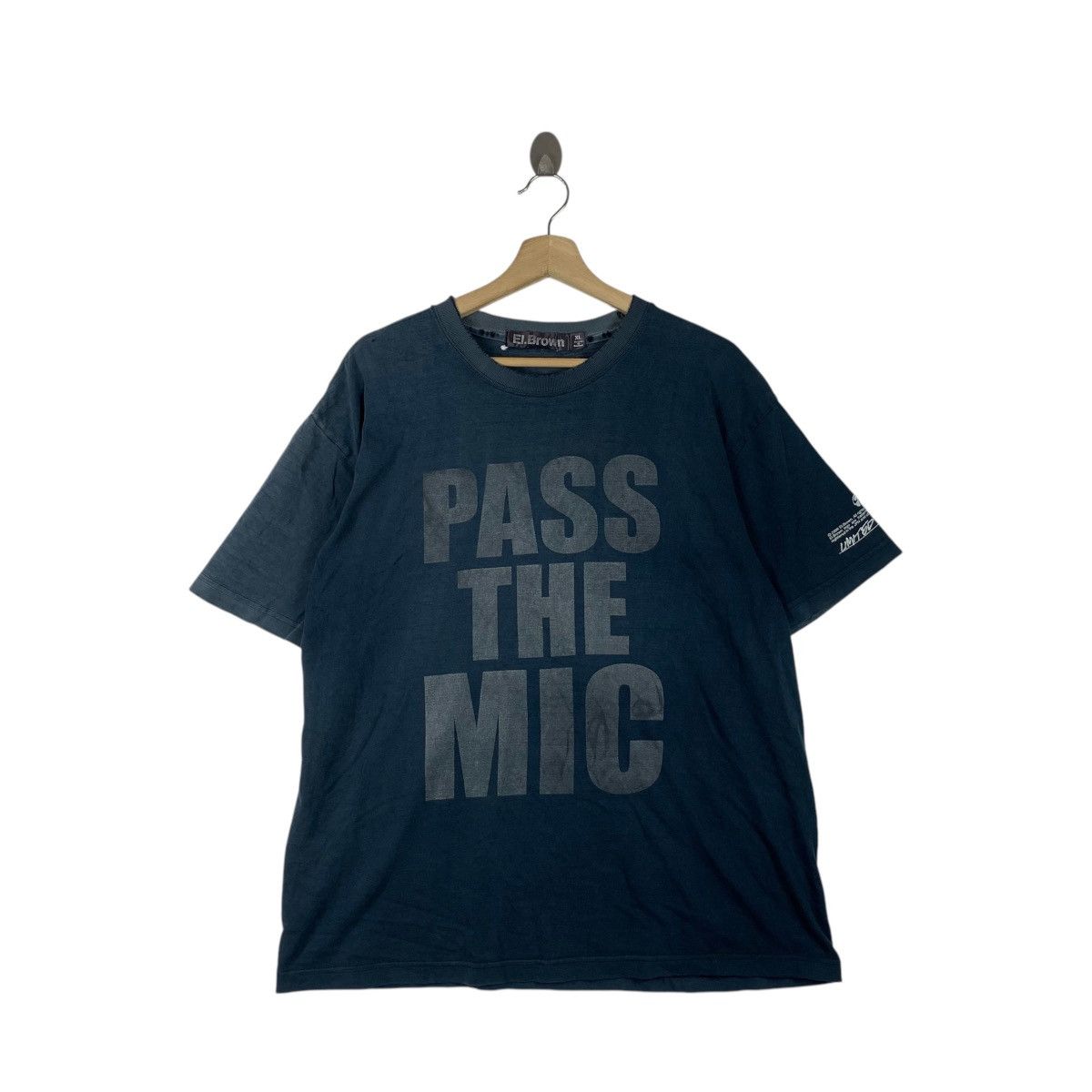 Vintage EL. BROWN PASS THE MIC 2006 Limited Issue Rap Tee Shirt Top Size US XL / EU 56 / 4 - 1 Thumbnail