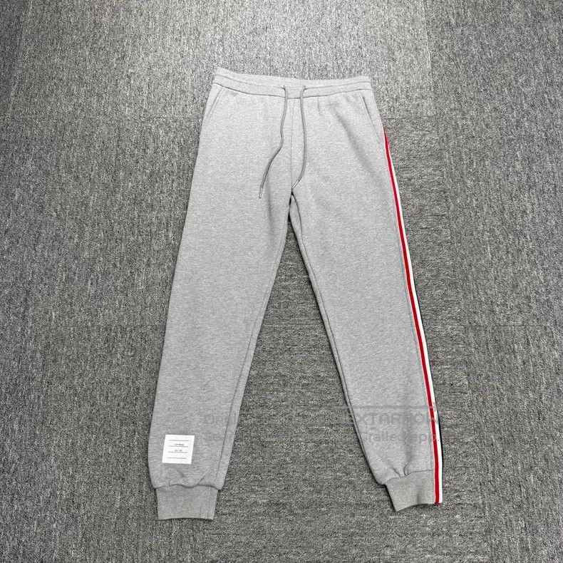 Thom Browne Thom Browne Knit Striped Sweatpants Size US 26 / EU 42 - 1 Thumbnail