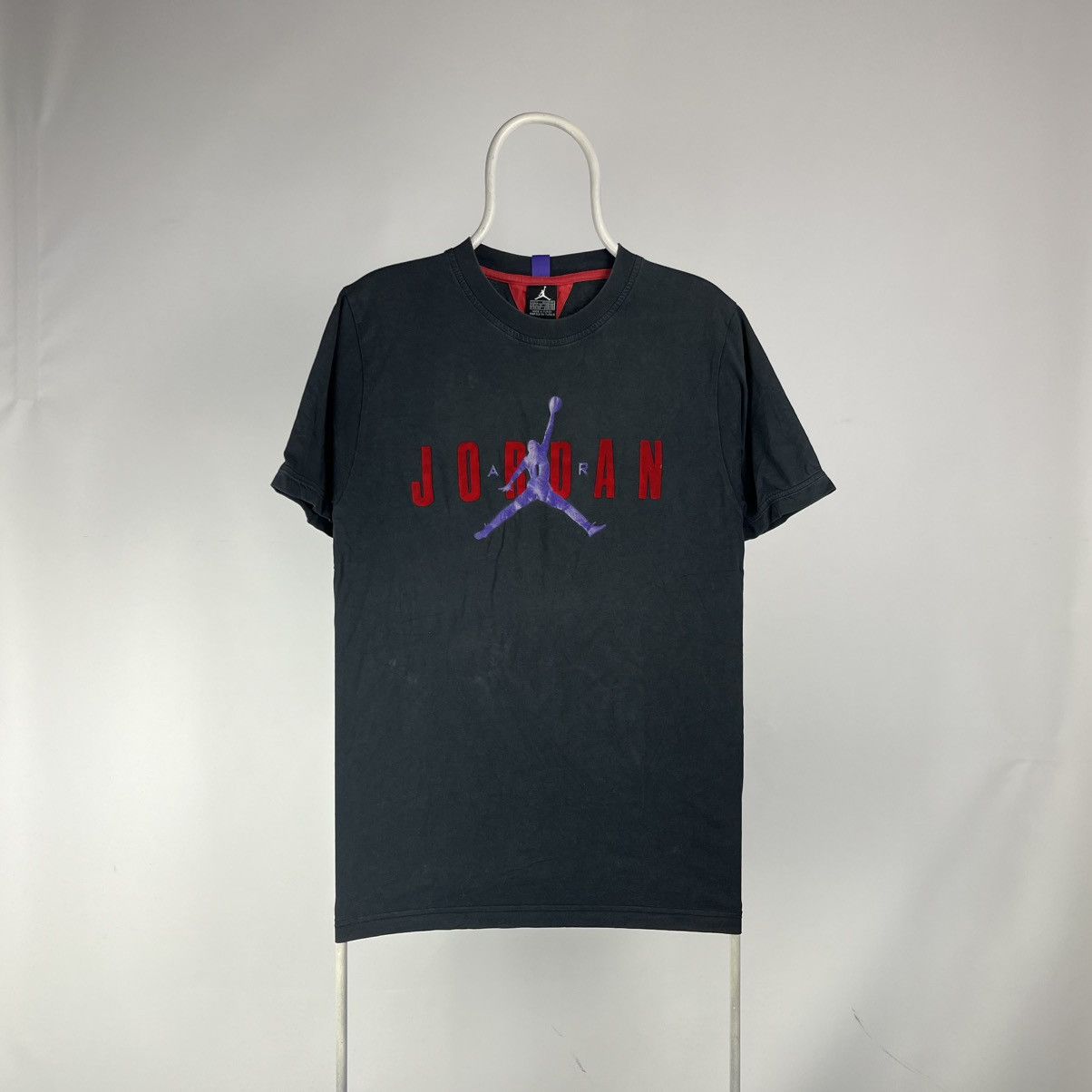 Jordan Brand Vintage Jordan Tshirt 90s black Spellout logo Size US S / EU 44-46 / 1 - 1 Thumbnail