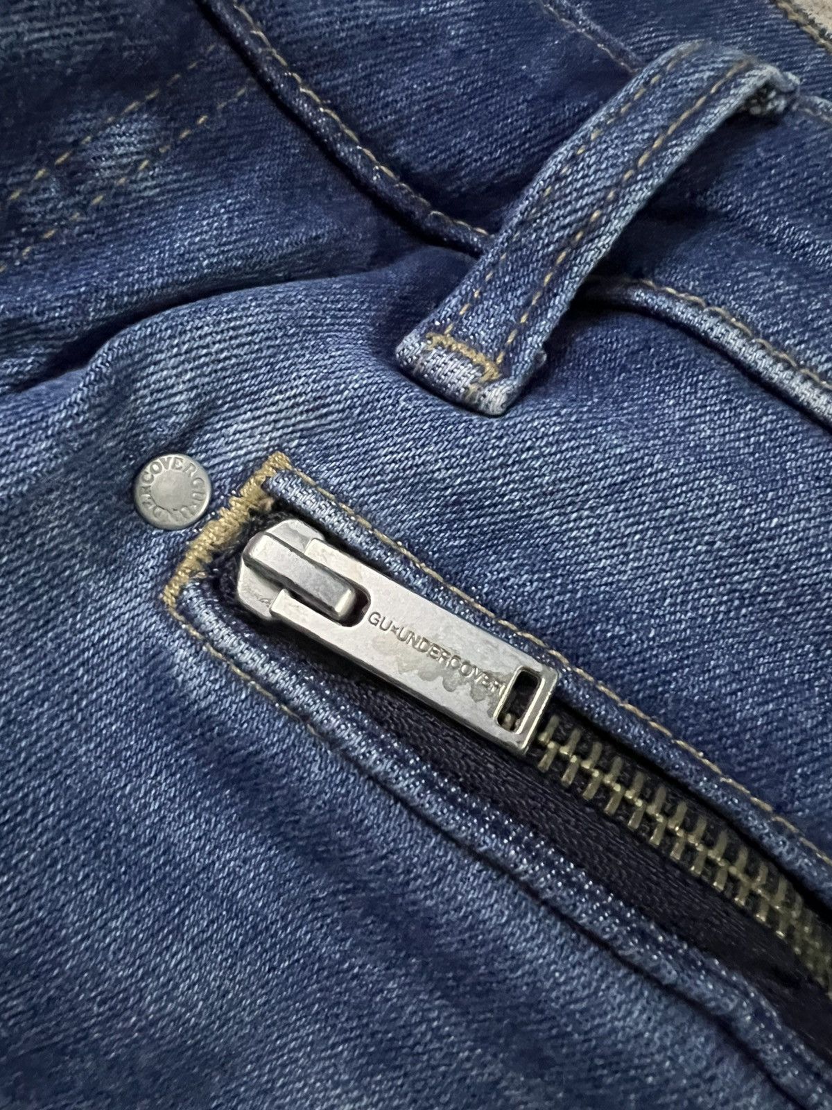 Undercover 💥INSANE 90’STYLE GU X UNDERCOVER DISTRESS BLUE JEAN Size US 32 / EU 48 - 9 Thumbnail