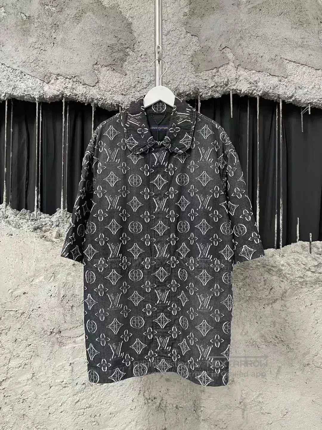 Louis Vuitton Louis Vuitton Black Monogram Denim Shirt Jacket. Size US M / EU 48-50 / 2 - 1 Thumbnail
