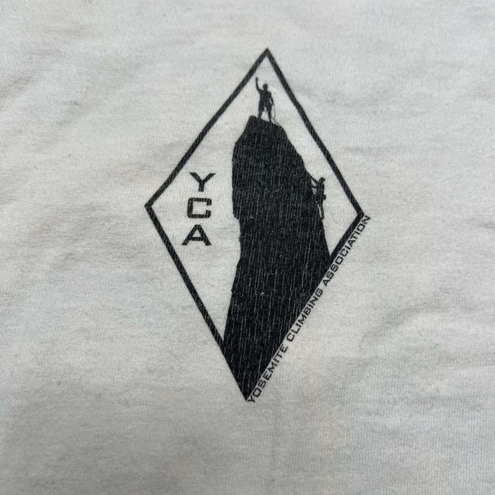 Anvil Vintage t-shirt Sz L Yosemite Facelift organic cotton Size US L / EU 52-54 / 3 - 5 Thumbnail