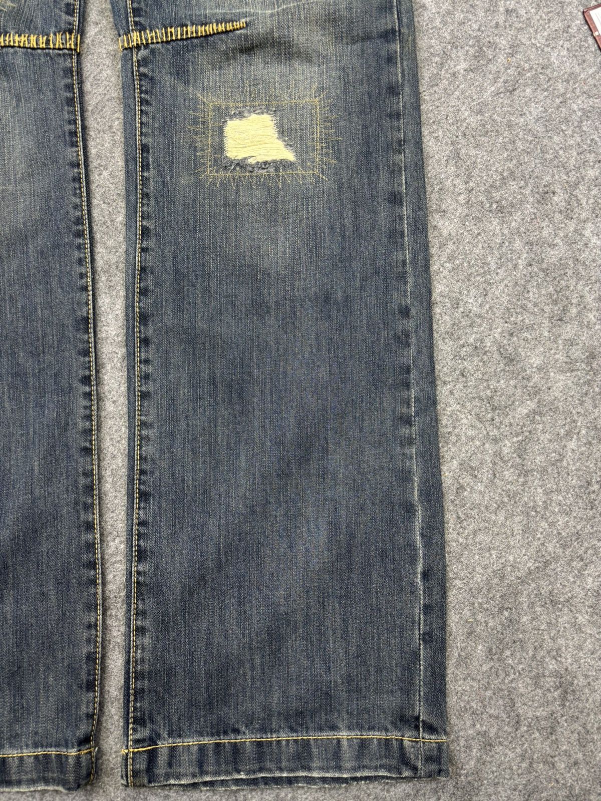 Japanese Brand 💥Archival💥Osaka Big Train Loose Distressed Denim F832 Size US 32 / EU 48 - 4 Thumbnail