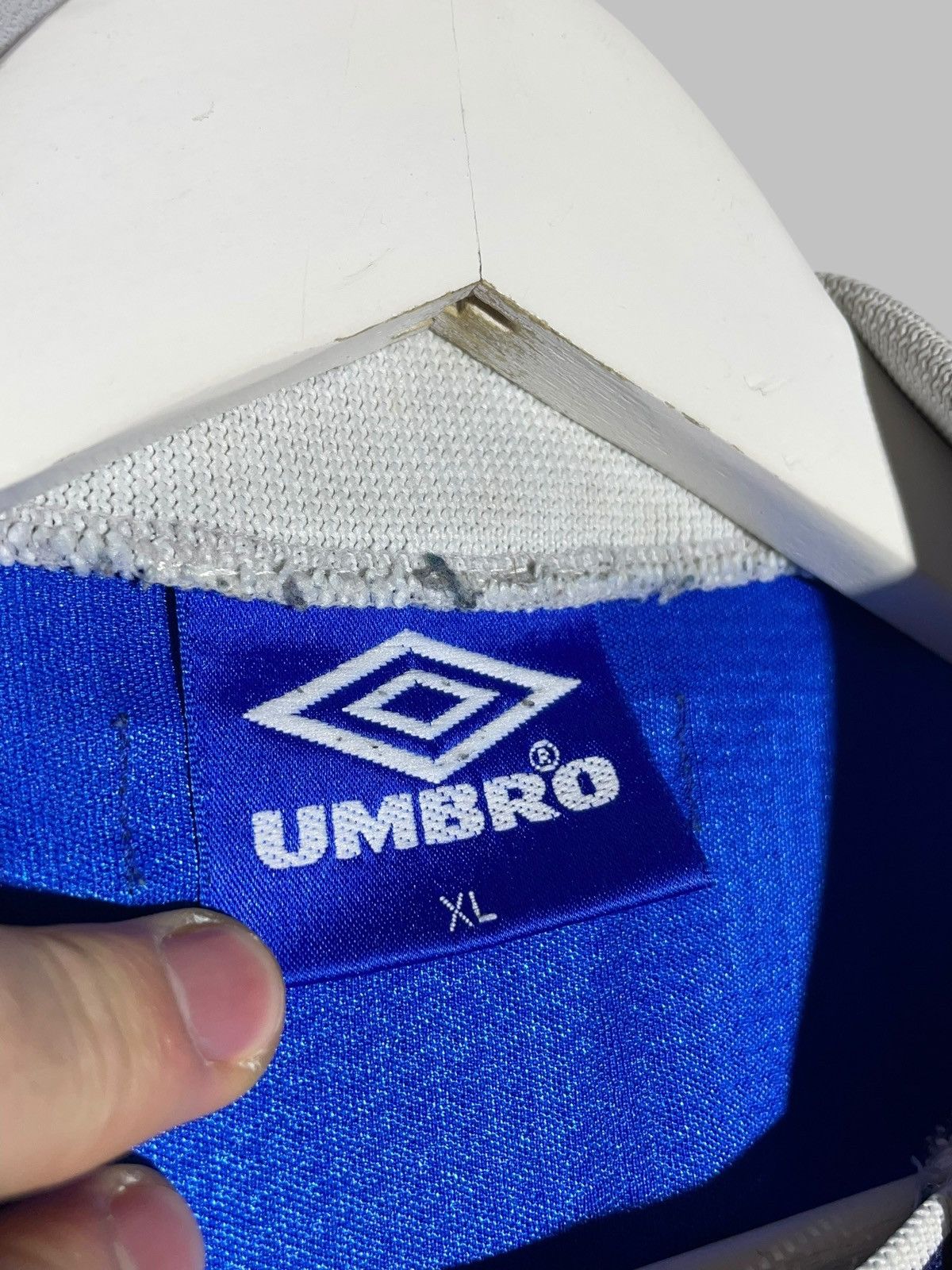Umbro × Vintage Everton Umbro 1998/99 Home Vintage Football Shirt Size US XL / EU 56 / 4 - 12 Thumbnail