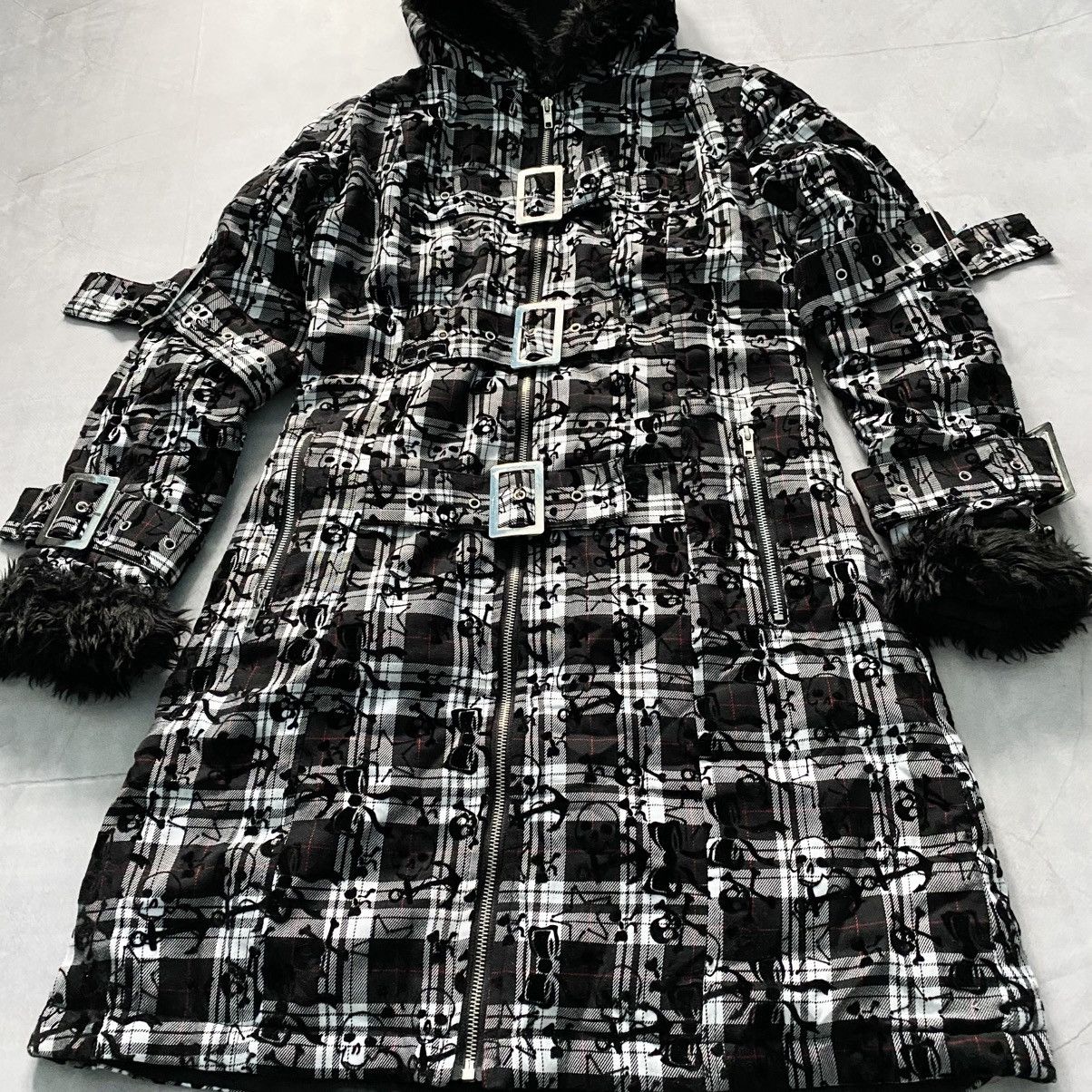 If Six Was Nine Gothic Strap Skeleton Faux Fur Punk Opium Jacket LGB Size XS / US 0-2 / IT 36-38 - 3 Thumbnail