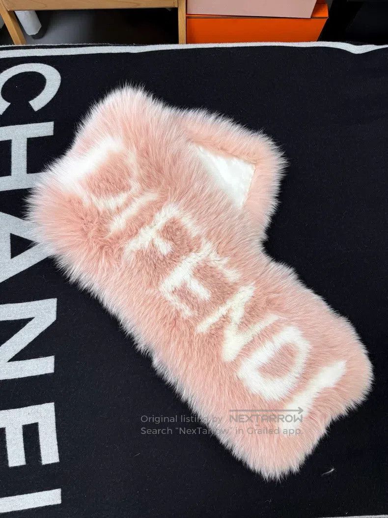 Fendi Fendi Orange Pink Big Logo Fur Scarf Size ONE SIZE - 1 Thumbnail