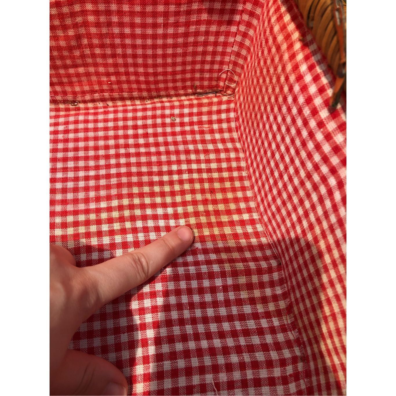 Other Vintage Women’s Brown Picnic Wicker Basket with Red and Whit Size ONE SIZE - 14 Thumbnail