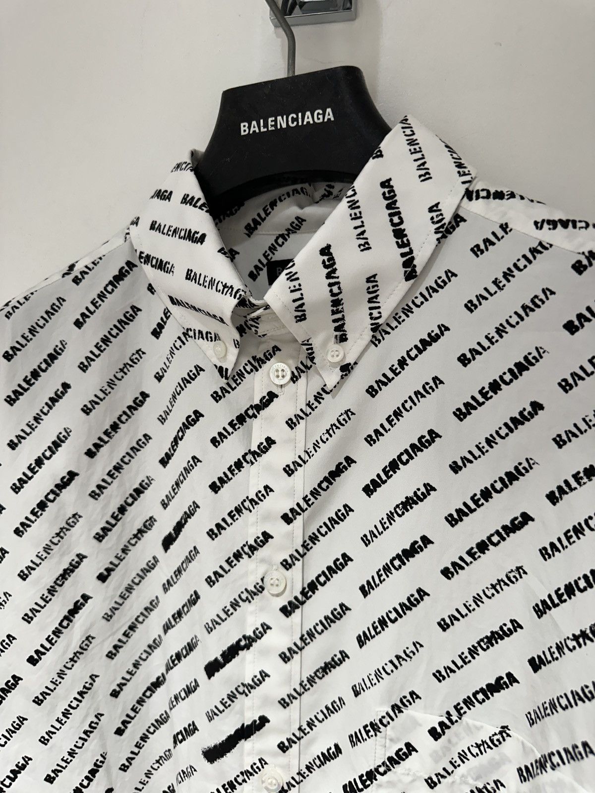 Balenciaga Balenciaga Logo-Print Shirt Size US XS / EU 42 / 0 - 2 Thumbnail