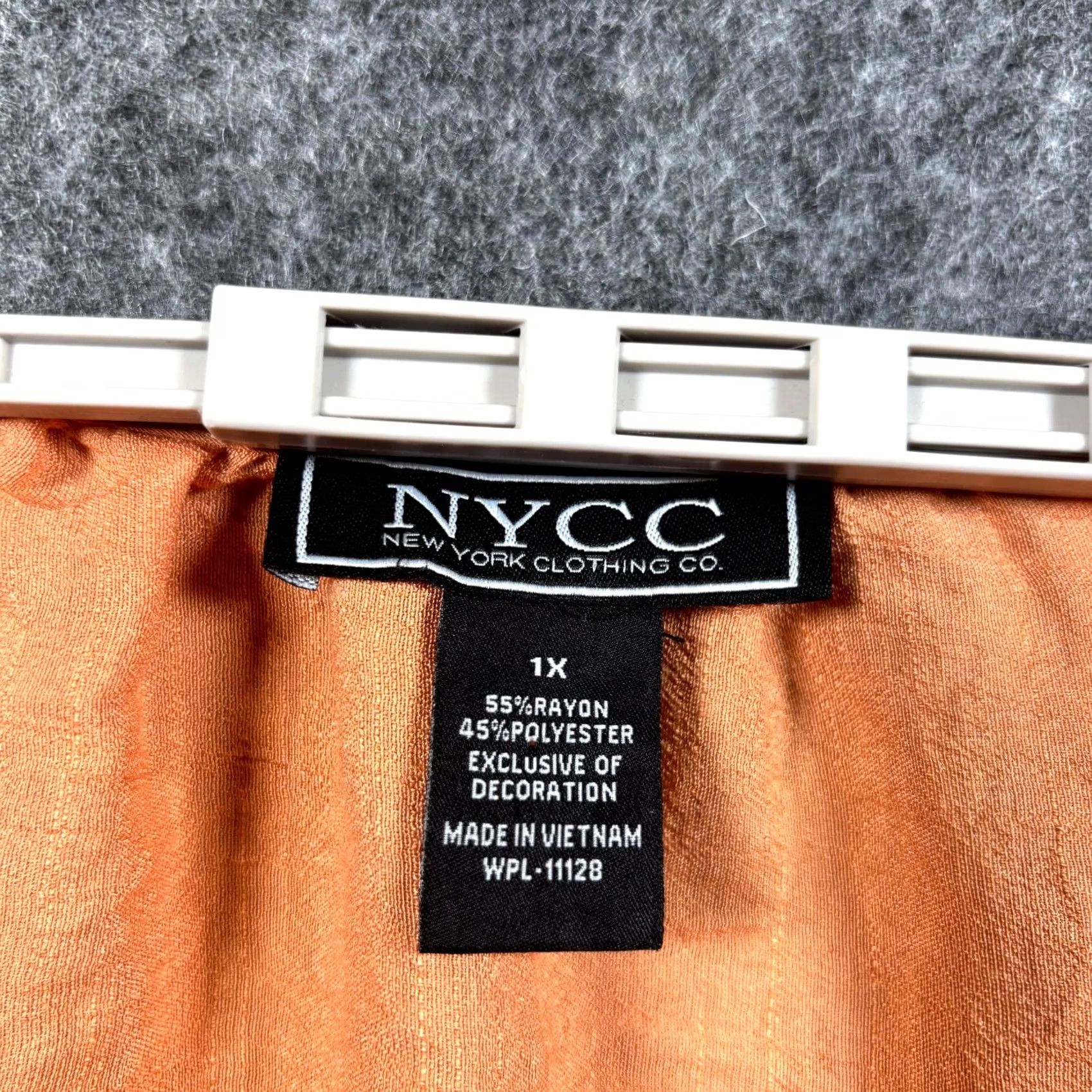 Vintage NYCC Cropped Top Women's 1X Orange Rayon Embroidered Peasant Balloon Sleeve Size XL / US 12-14 / IT 48-50 - 6 Thumbnail