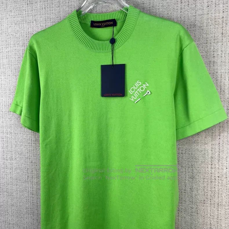 Louis Vuitton Louis Vuitton Solid color pin letter embroidered logo crew Size US XS / EU 42 / 0 - 3 Thumbnail