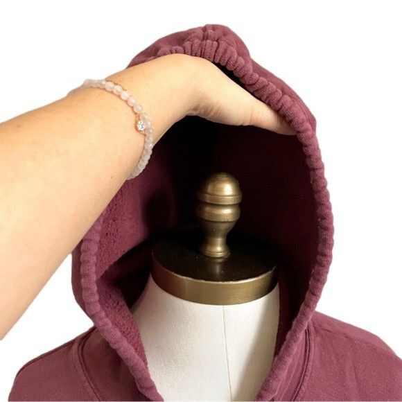 Sundry Sundry Red Peace And Love Cropped Hoodie - M/L 🇺🇸 Size L / US 10 / IT 46 - 3 Thumbnail