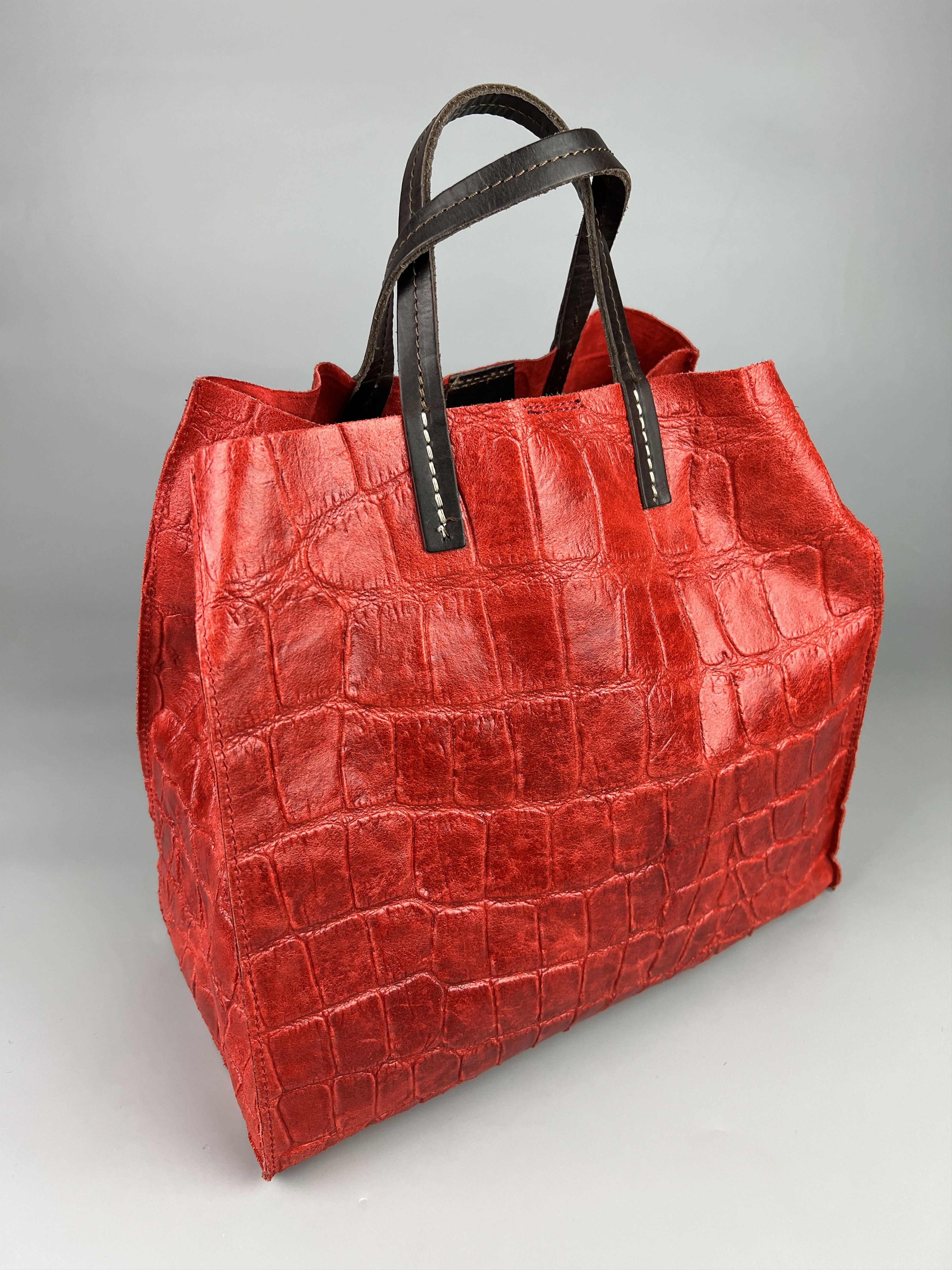 Handmade × Leather Embossed Croco Print Red Leather Tote Bag Hand Made Size ONE SIZE - 2 Thumbnail
