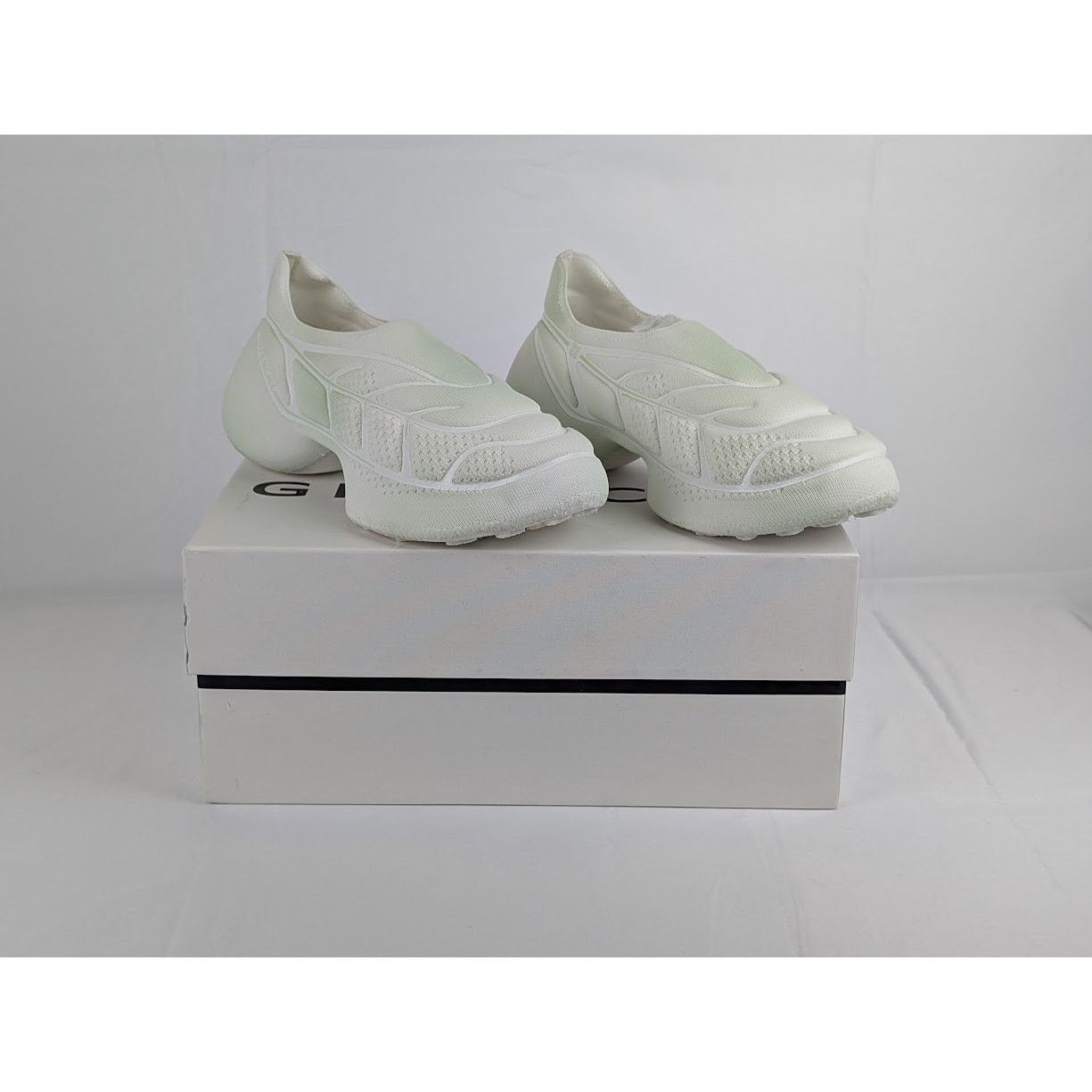 Givenchy o1rshd1 TK-360 Plus Sneakers in Green / White Size US 10 / EU 43 - 10 Thumbnail