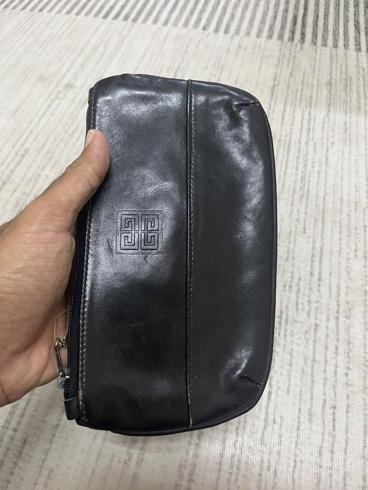 Givenchy Vintage 80s givenchy leather wallet Size ONE SIZE - 1 Thumbnail