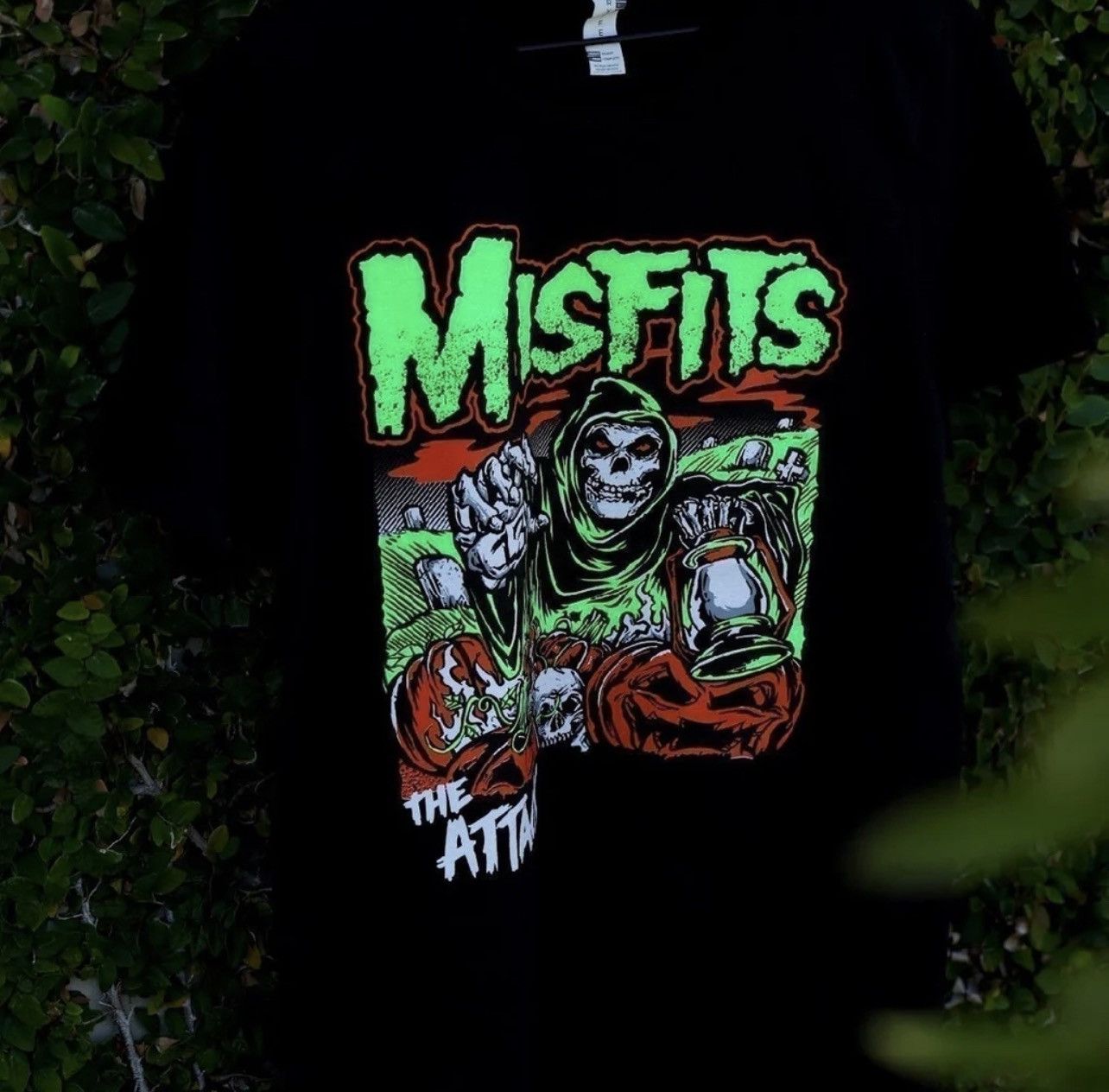 Band Tees Deadstock Retro Misfits The Attack Neon Shirt Size US S / EU 44-46 / 1 - 1 Preview