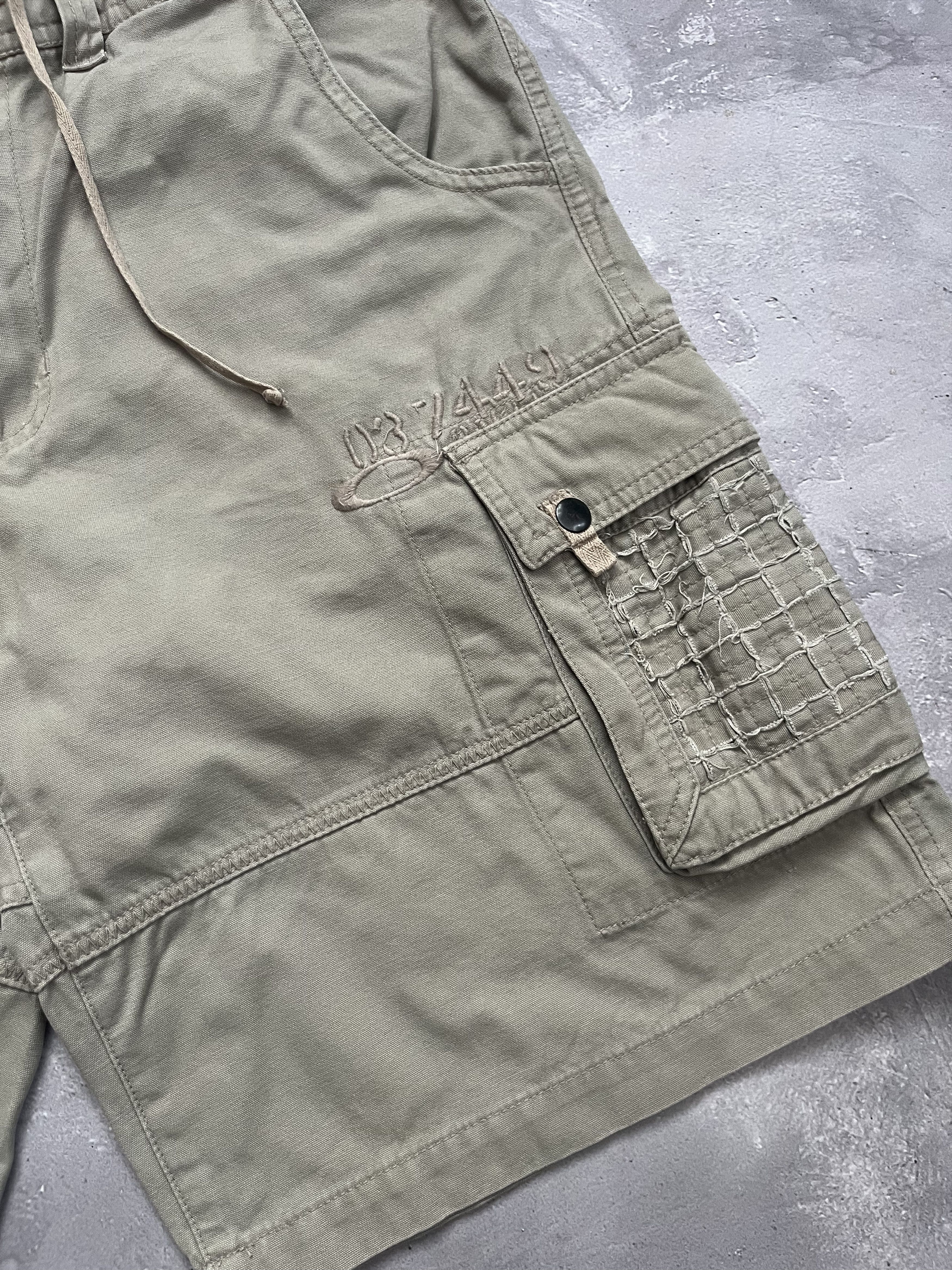 Oakley Vintage Oakley Cargo Short MIlitary Utility Avnat Garde Y2K Size 32" / US 10 / IT 46 - 4 Thumbnail