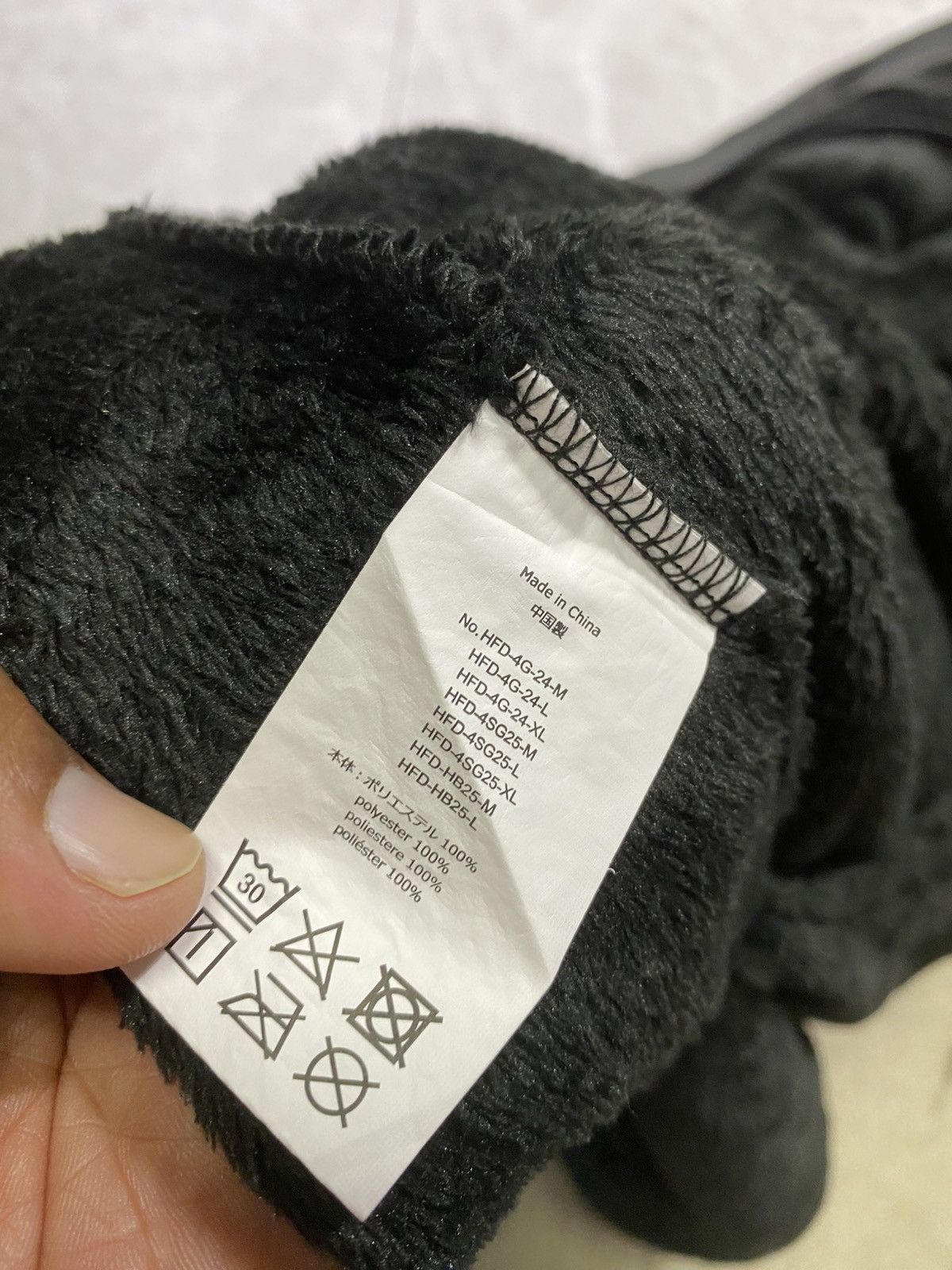 Japanese Brand Black Bauhutte gaming blanket zipper pull oversize. Pit 28.5 Size US XXL / EU 58 / 5 - 11 Thumbnail