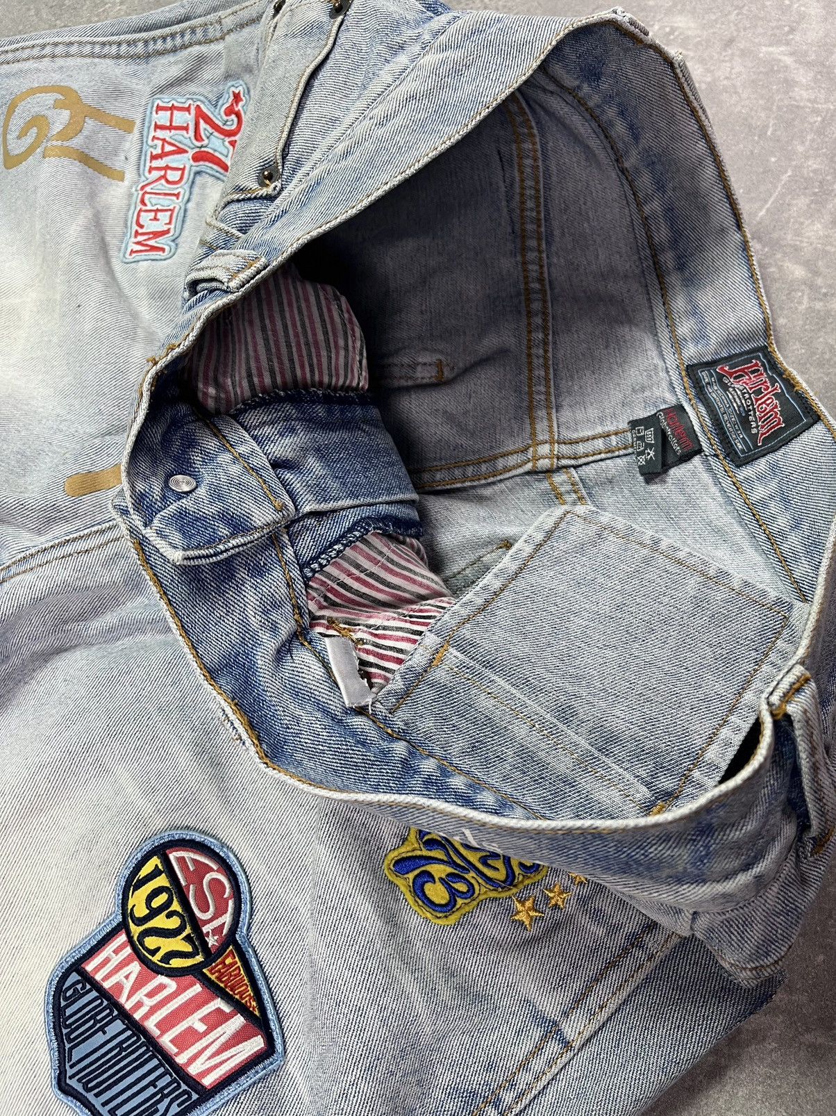 Fubu Platinum Fubu Harlem Globetrotters Printed Baggy Denim Jorts Size US 34 / EU 50 - 10 Thumbnail