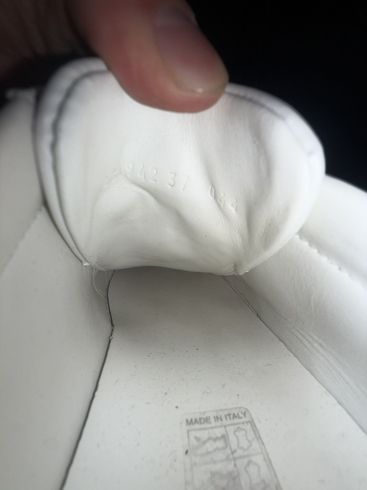 Gucci Gucci ace embroidered bee Size US 8 / IT 38 - 3 Thumbnail