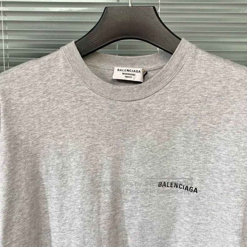 Balenciaga Balenciaga Short-sleeve T-shirt with front and back letter Size US M / EU 48-50 / 2 - 3 Thumbnail