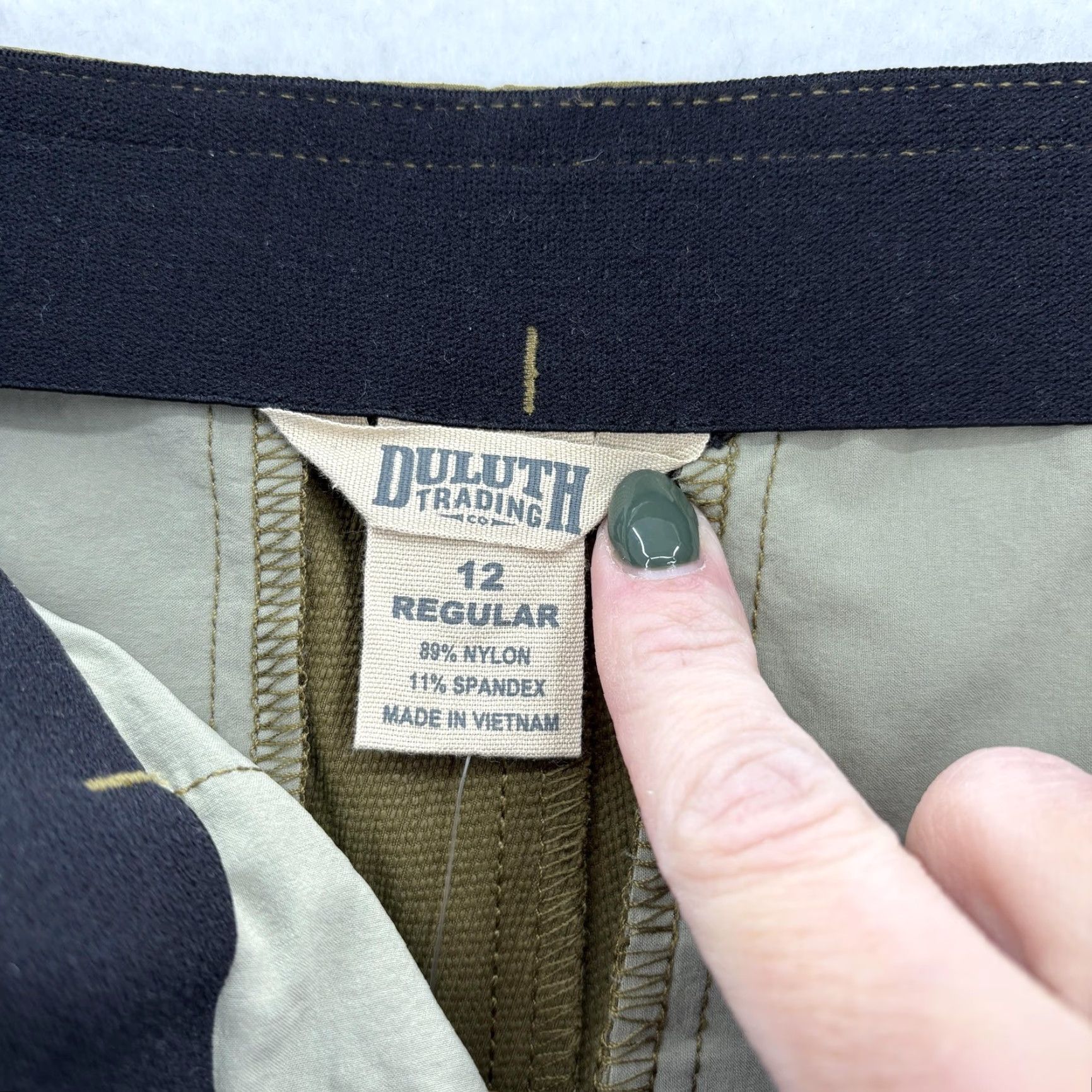 Duluth Trading Company Duluth Womens Pants Skinny Ankle 12 Green Nylon Spandex Stretch Pockets Zipper Travel Workwear Casual 27in Inseam Fatigue Flexcellent Size 34" / US 12 / IT 48 - 4 Thumbnail