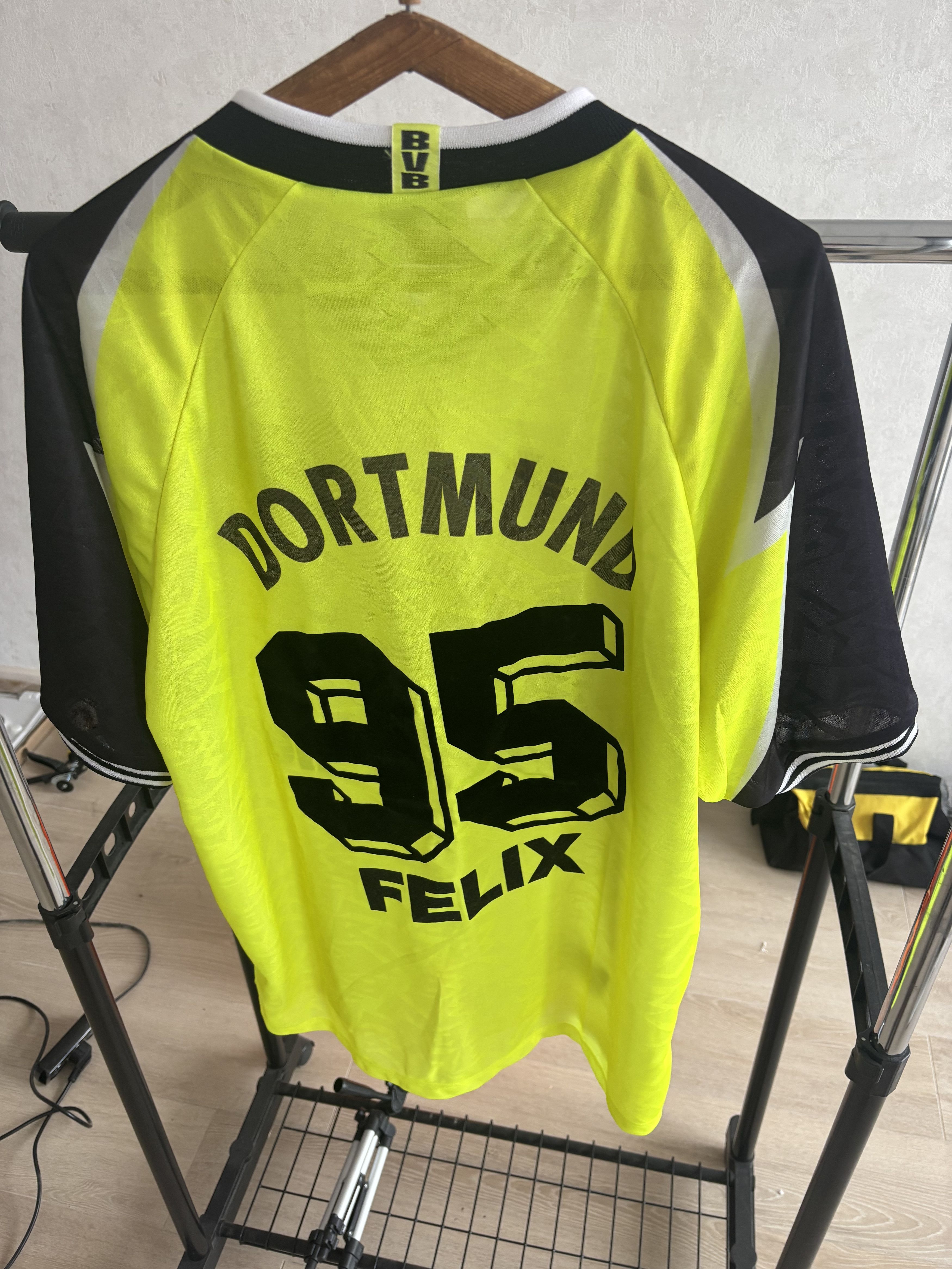 Nike Vintage Nike Borussia Dortmund 1990s Jersey Felix Sponsor Size US XXL / EU 58 / 5 - 2 Thumbnail