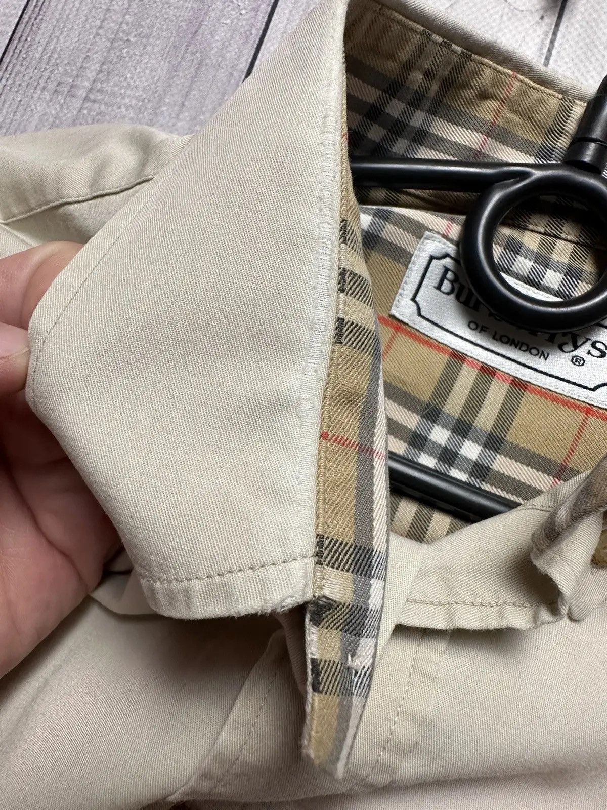 Burberry Vintage Burberry's shirt long sleeve rare logo XL plaid Size US L / EU 52-54 / 3 - 8 Thumbnail