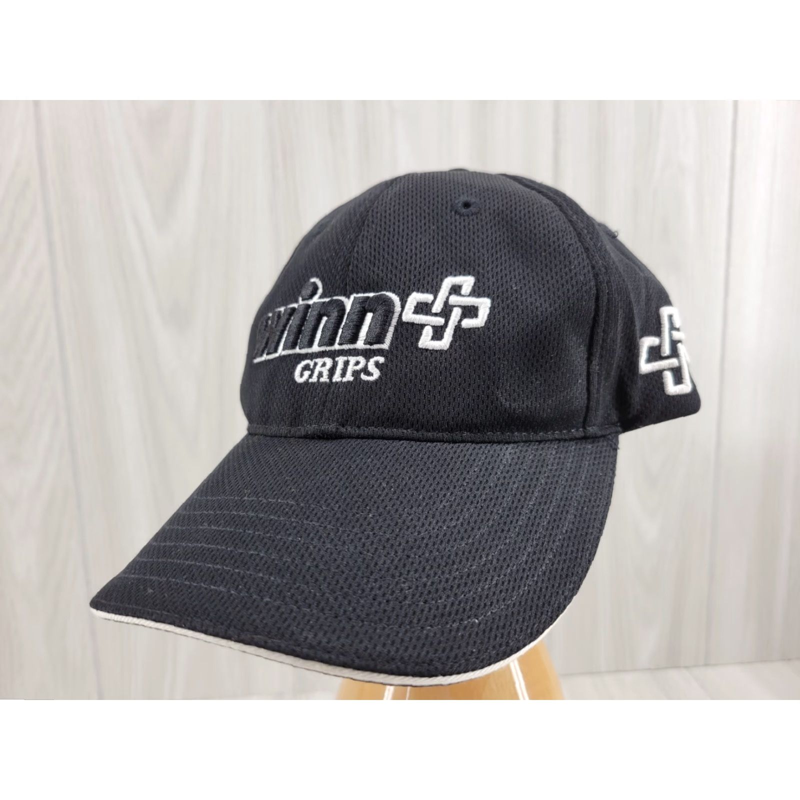 Vintage Winn Grips Golfing Strapback Black Baseball Cap Hat Size ONE SIZE - 2 Thumbnail
