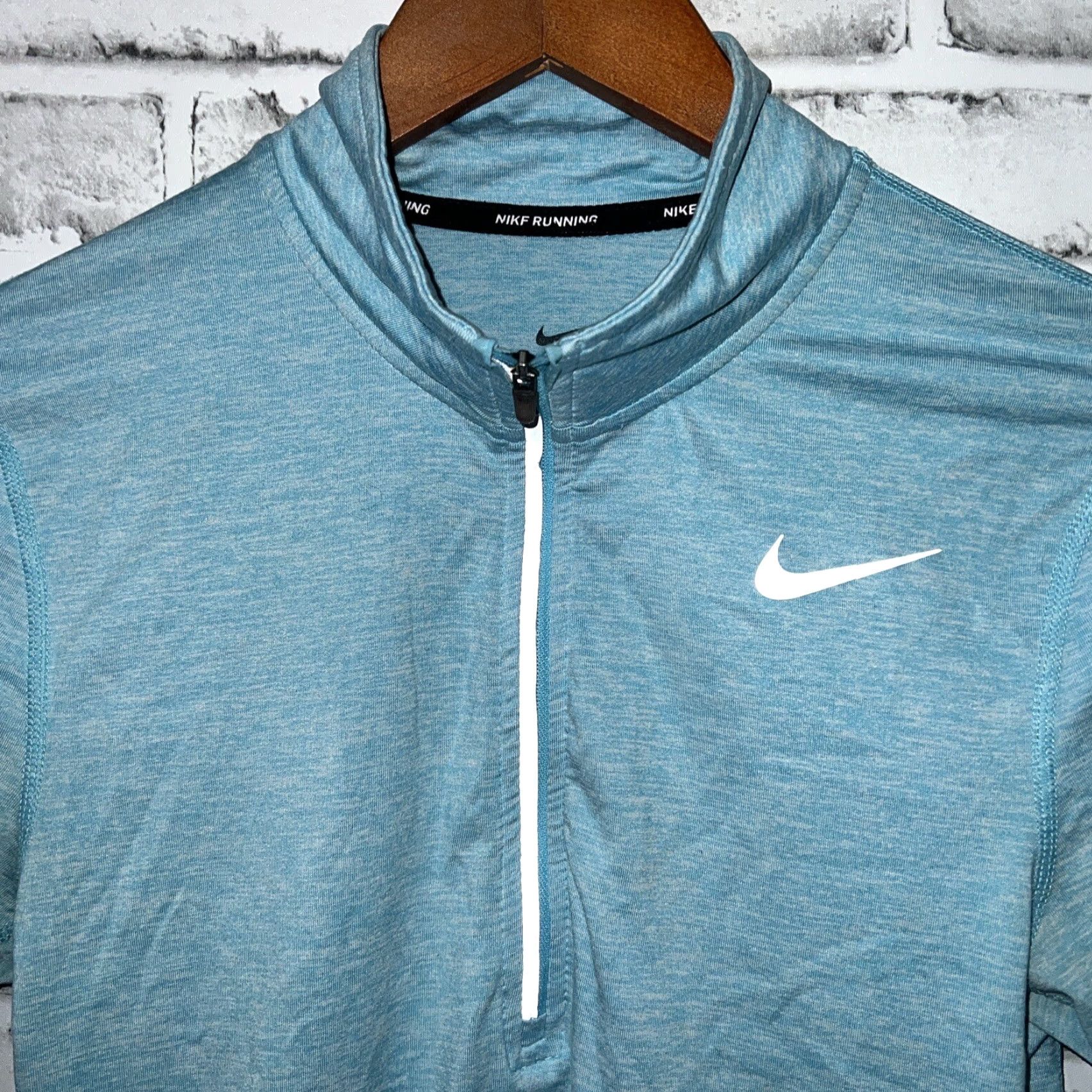 Nike Nike Running Half Zip Pullover Shirt Womens XS Teal Near Mint Condition Size XS / US 0-2 / IT 36-38 - 2 Thumbnail