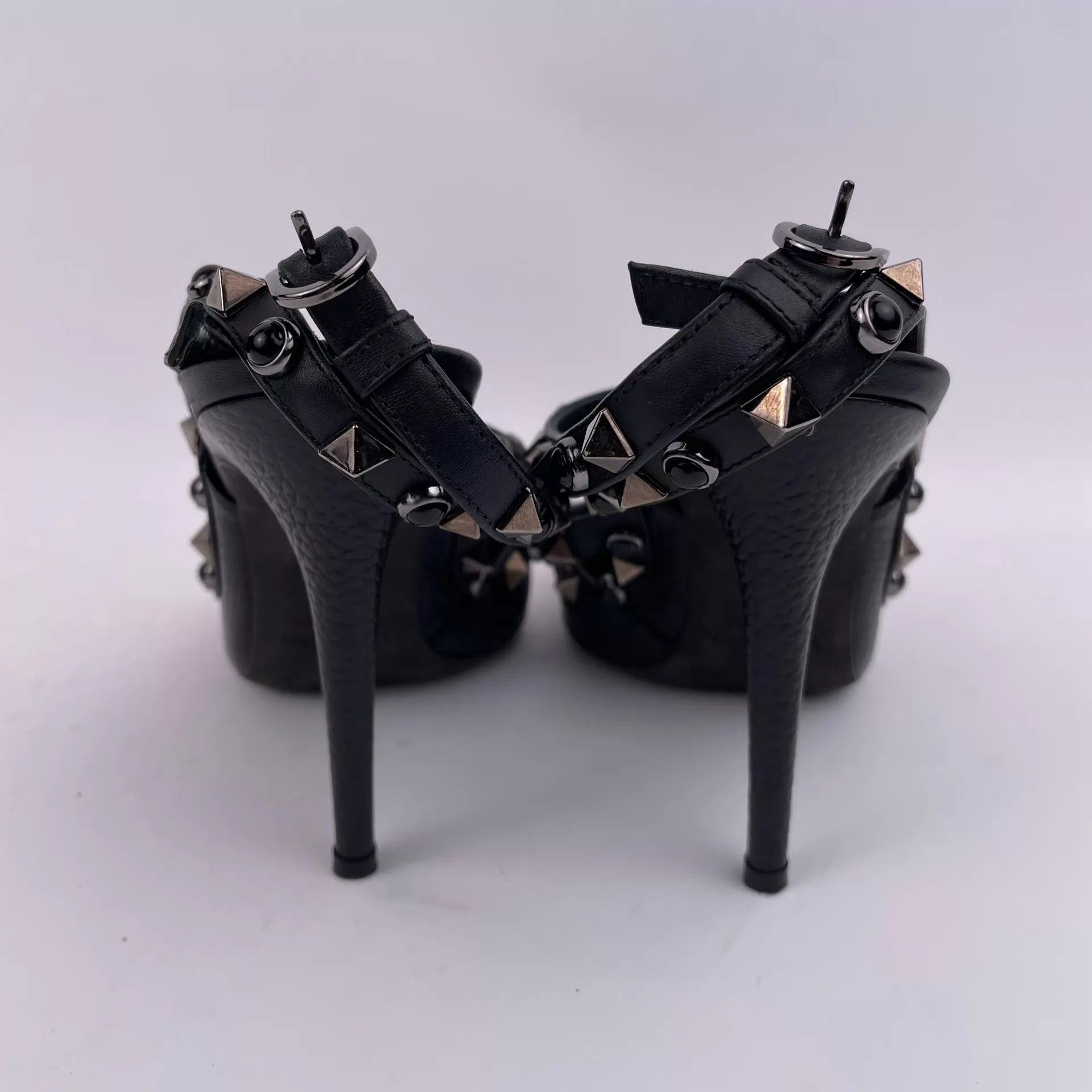 Valentino Valentino Women's Black High Heels 36 Size US 5.5 / IT 35.5 - 9 Thumbnail