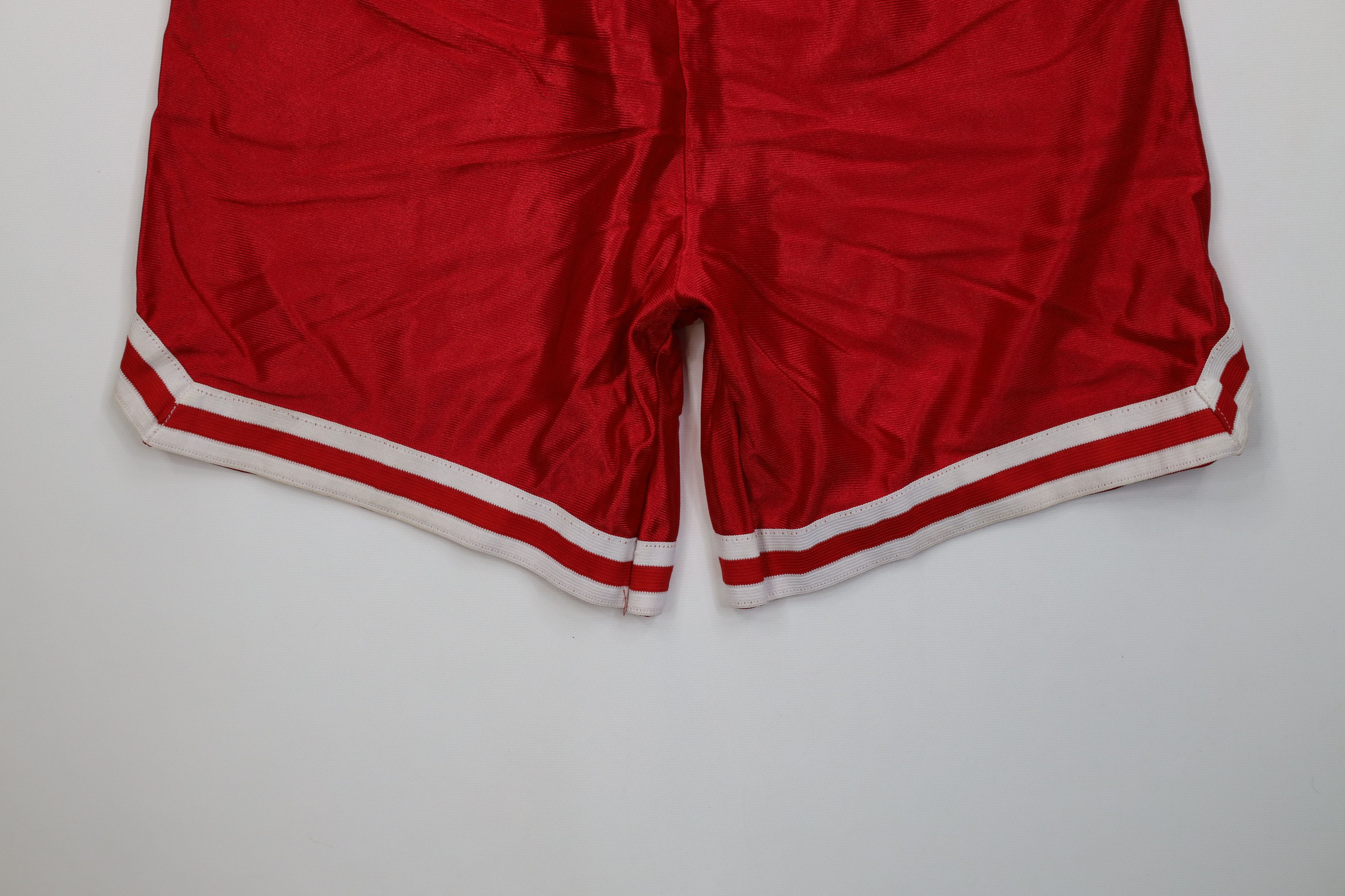 Vintage Vintage 90s Streetwear Silky Dazzle Above Knee Shorts Red Size US 30 / EU 46 - 4 Thumbnail