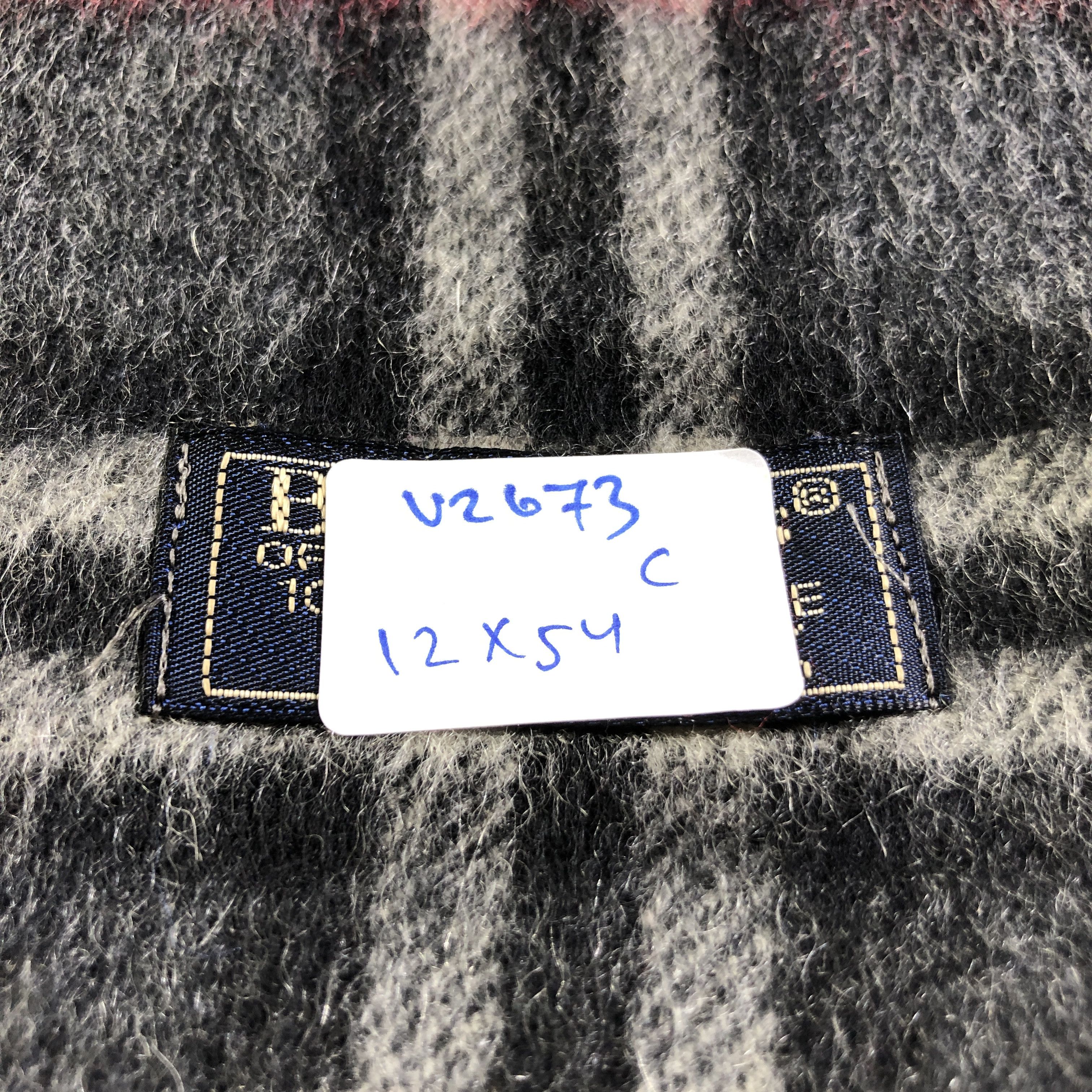 Burberry Burberrys Nova Check Cashmere Scarf Muffler Neckwear V2673 Size ONE SIZE - 8 Thumbnail