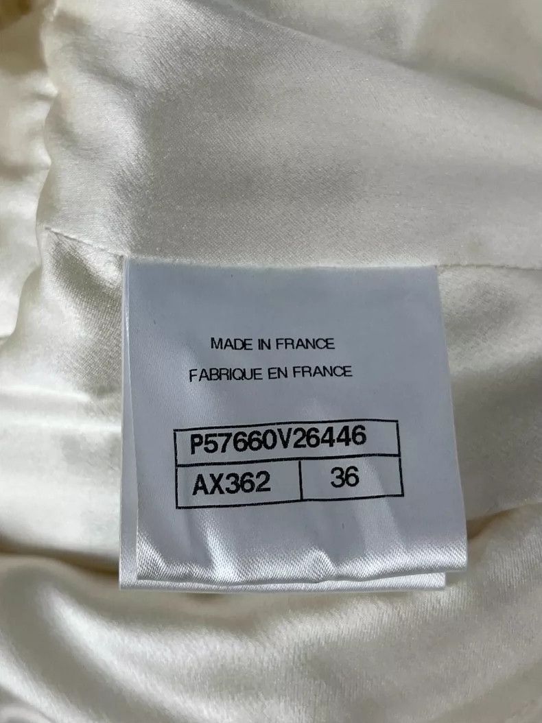 Chanel Chanel Space Series White Pearl Button Coat Size XS / US 0-2 / IT 36-38 - 5 Thumbnail