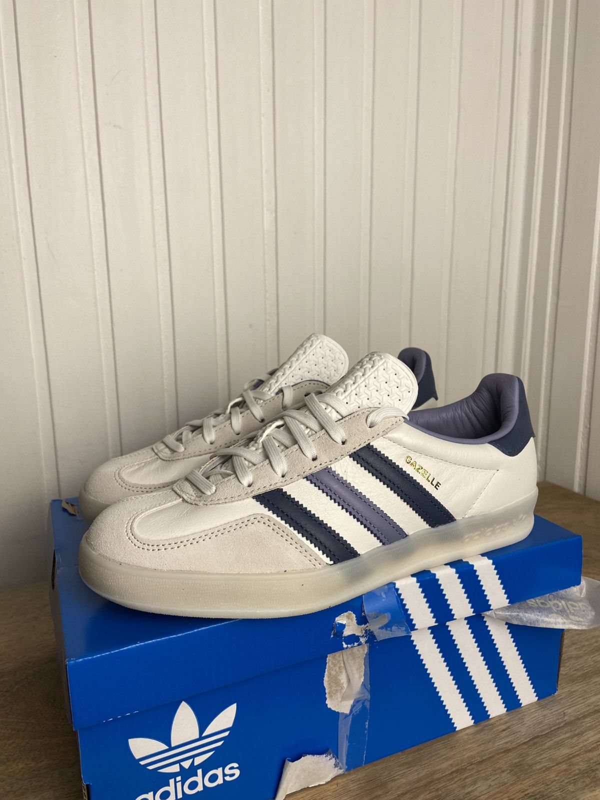 New adidas Gazelle Indoor White Preloved Ink Size 4,5US
