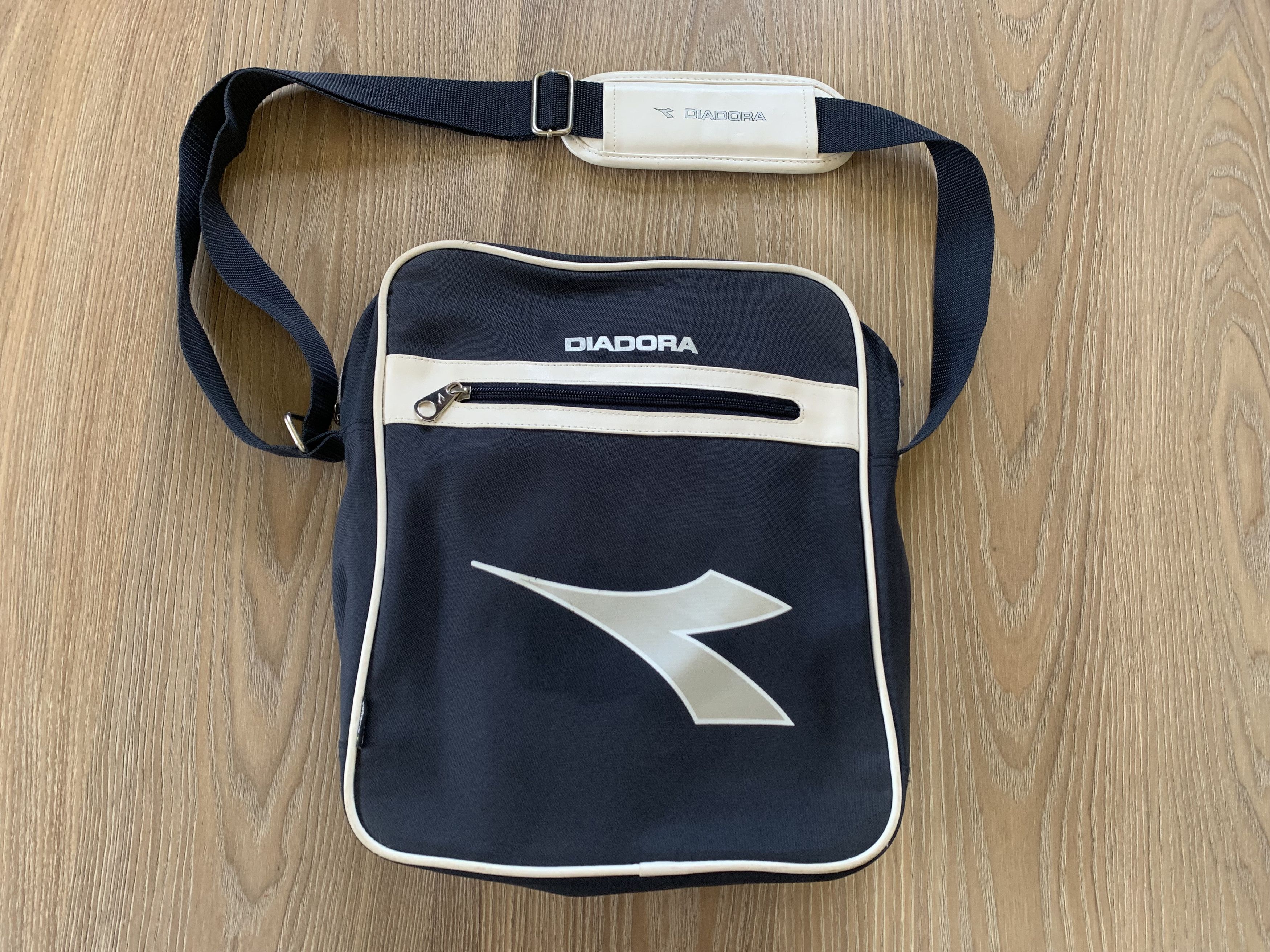 Diadora Diadora Retro Vintage Sling Bag Big Logo Size ONE SIZE - 3 Thumbnail