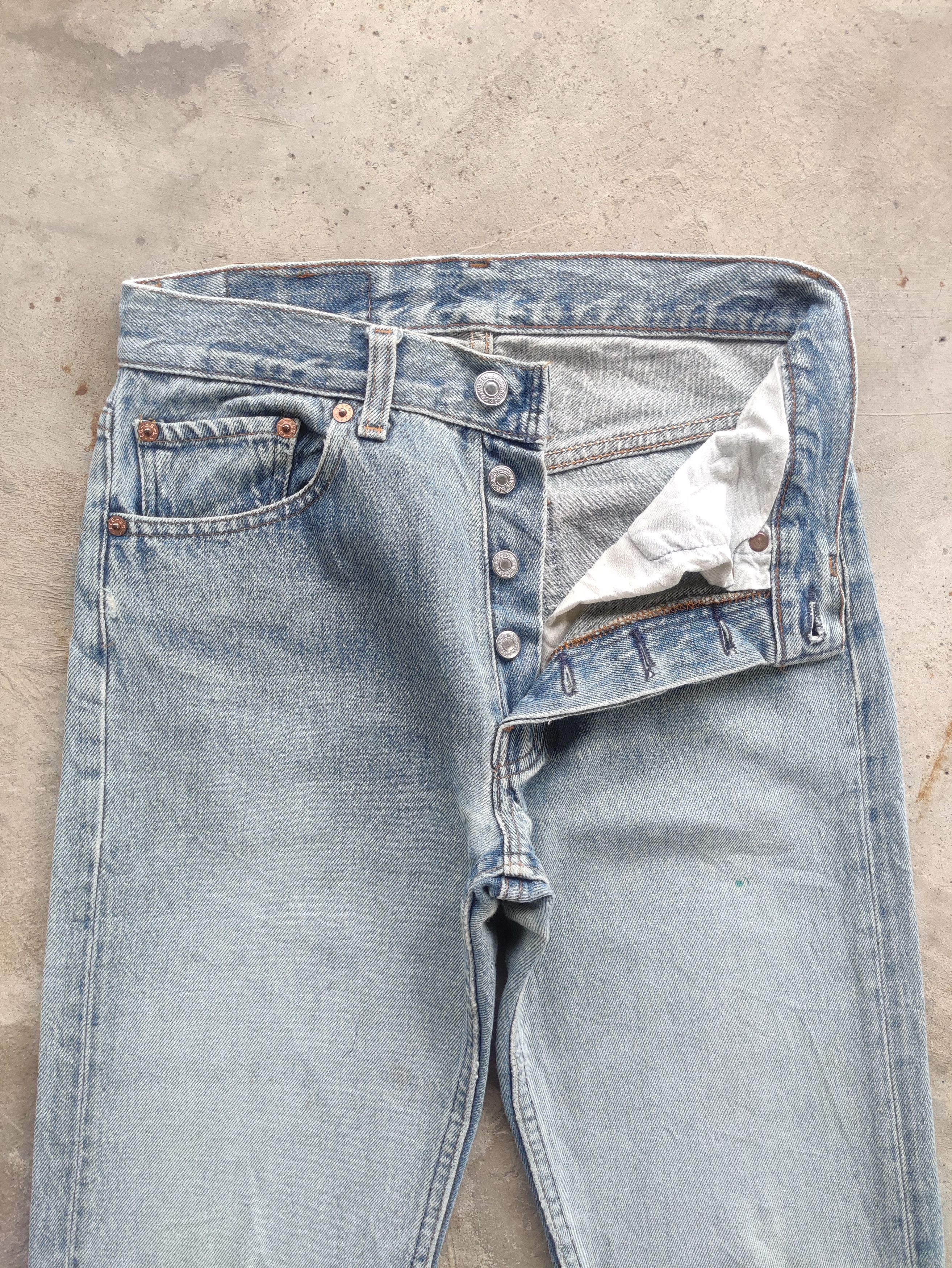 Levi's Vintage Levis 501 Button Baggy Distressed Faded Denim Size US 27 - 3 Thumbnail