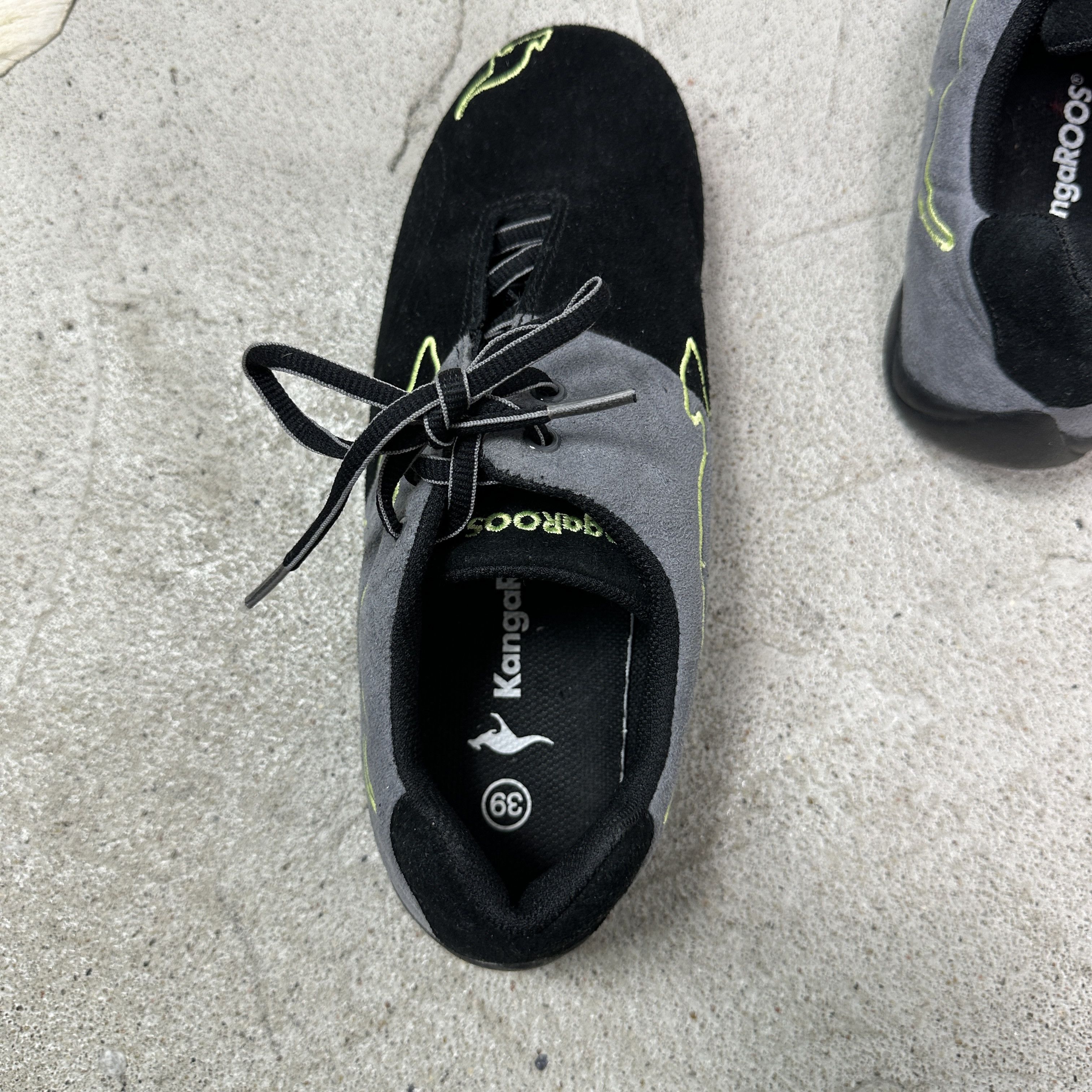 KangaROOS Vintage Asymmetrical Sporty Kangaroos Sneakers Y2K Size US 6 / EU 39 - 7 Thumbnail