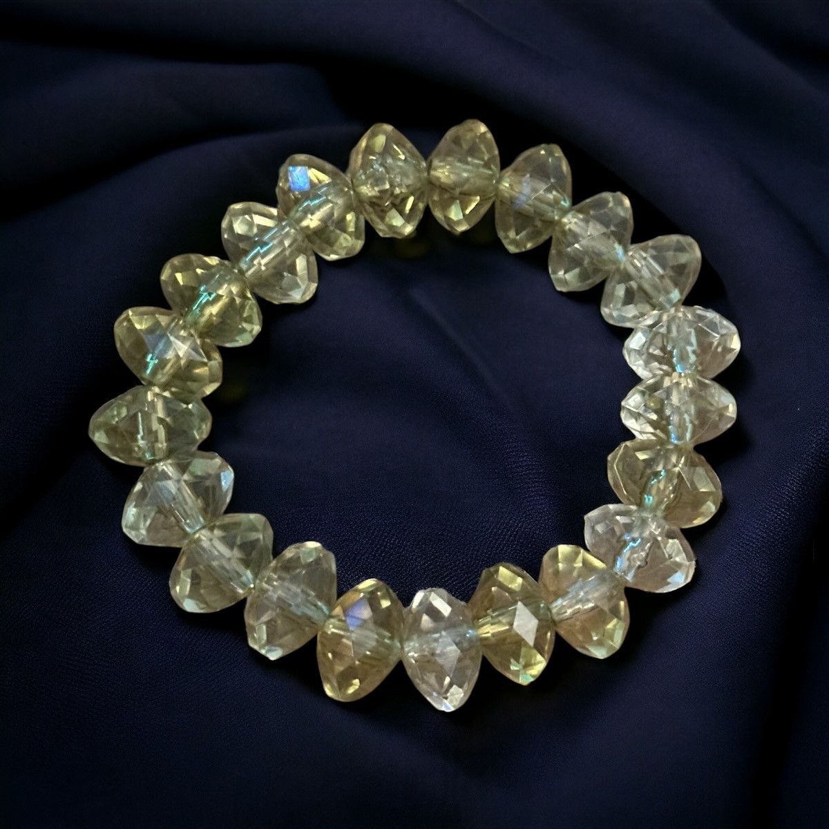 Other Light green faceted bead stretch bracelet Size ONE SIZE - 1 Thumbnail