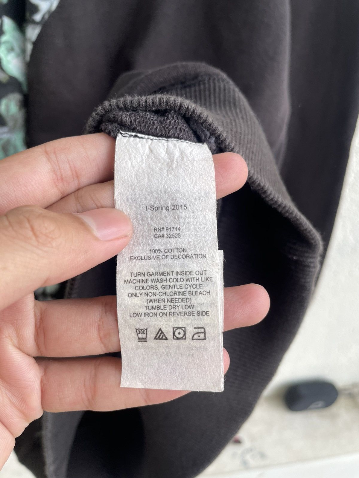 Undercover 2000s Armani Exchange asymmetrical floral Panel Ifsix Maison Size US M / EU 48-50 / 2 - 6 Thumbnail