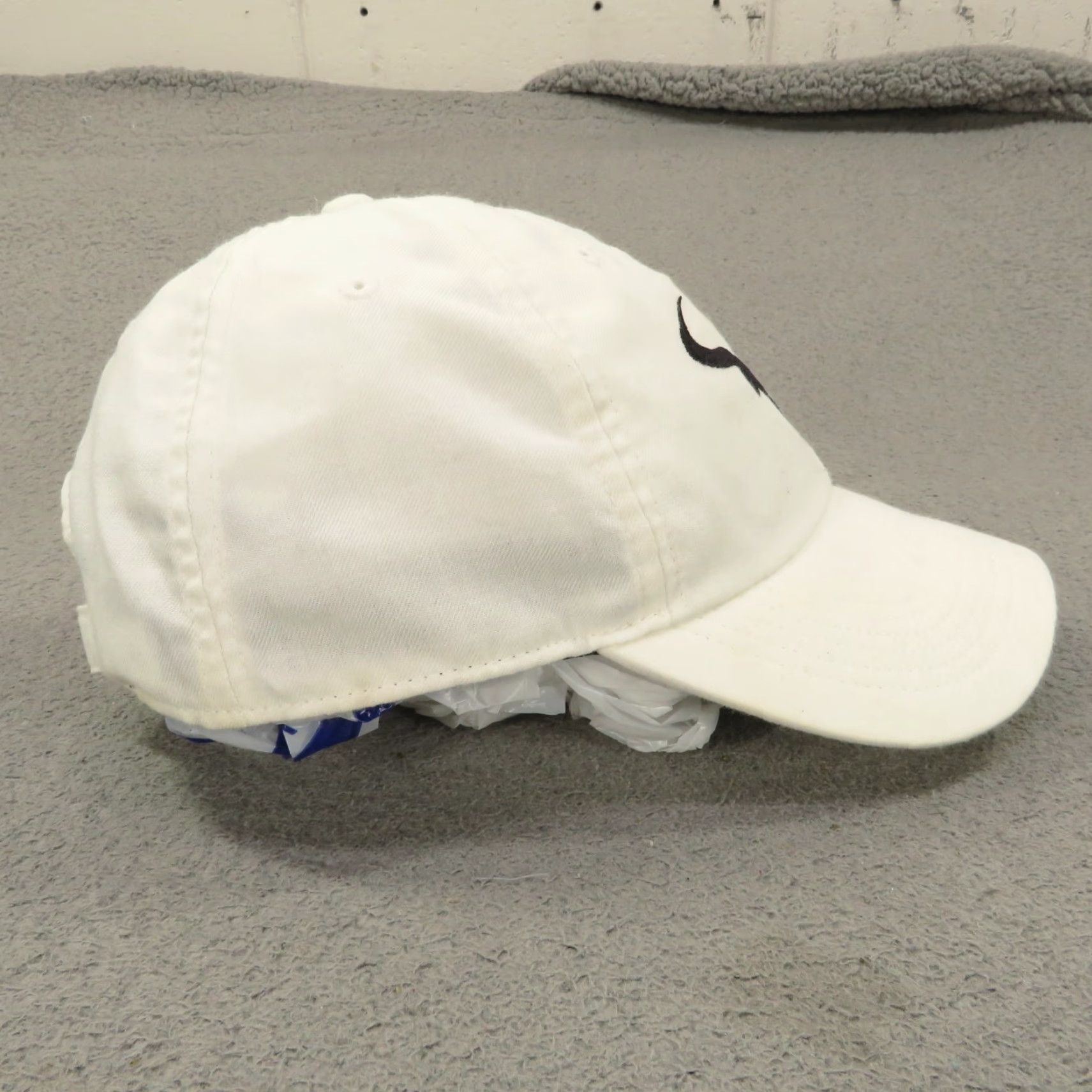 Nike Nike Hat Rafael Nadal 2017 Aerobill Dri-Fit Tennis Mens One Size White Strap Back Adjustable Cap Size ONE SIZE - 4 Thumbnail