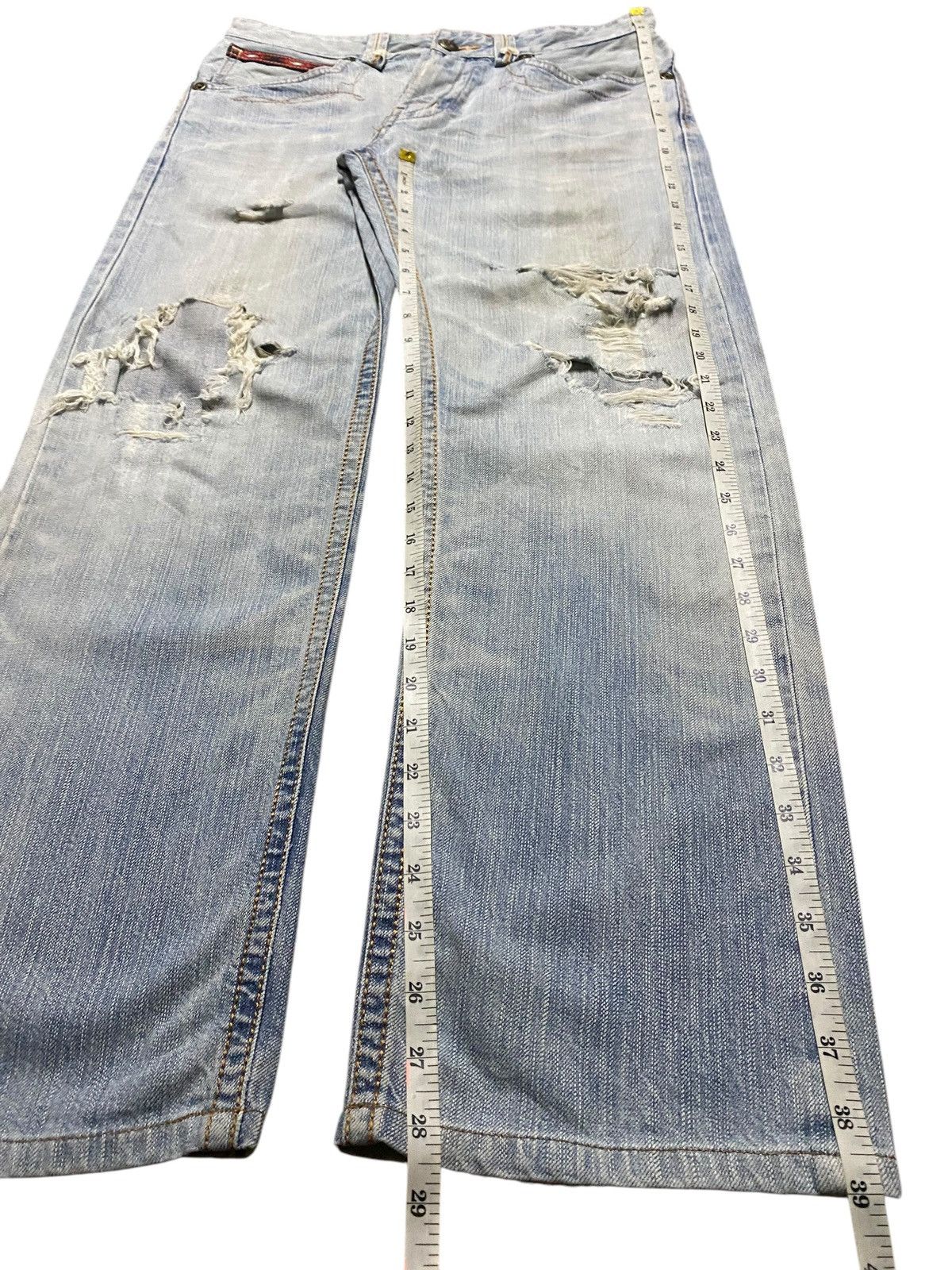 Edwin Vintage Edwin Light Wash Ripped Loose Jeans Size US 32 / EU 48 - 14 Thumbnail