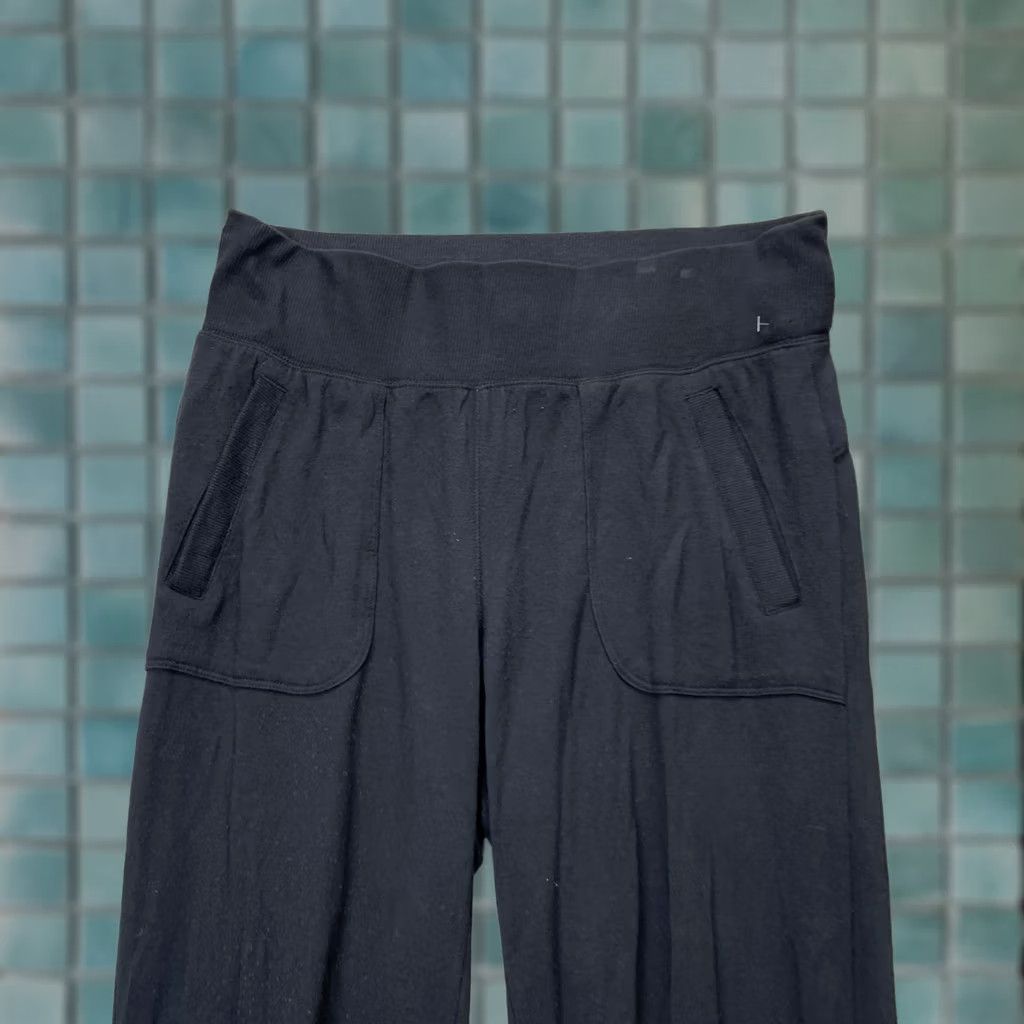 Athleta Athleta Pants Womens Small Black Jogger Stretch Pockets Performance Yoga Gym Size 28" / US 6 / IT 42 - 1 Thumbnail