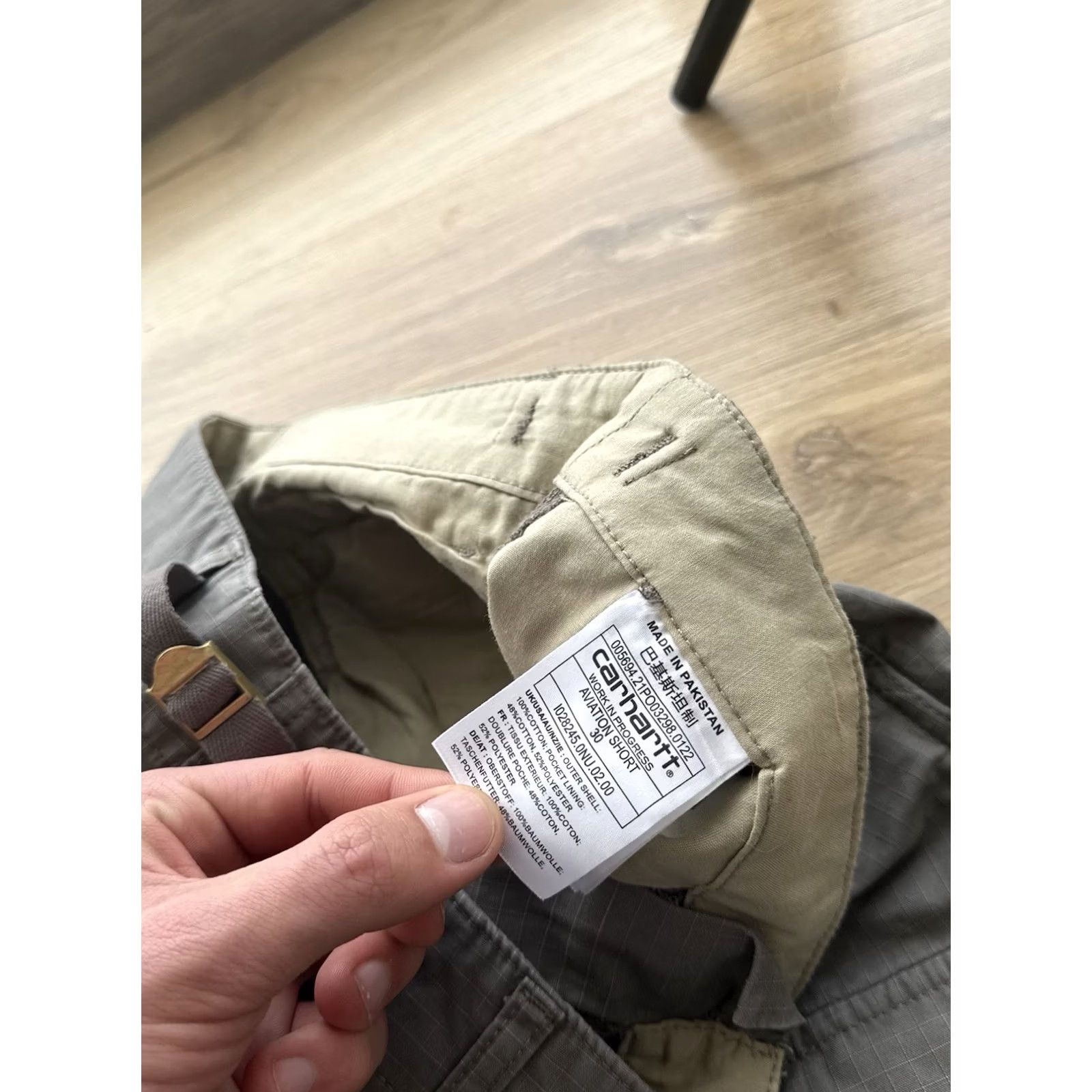 Carhartt VINTAGE Carhartt Aviation Cargo Bermuda Shorts Mens Size 30 Gray 90s 80s Retro USA Outdoor Cargo Style Logo Theme Size US 29 - 7 Thumbnail