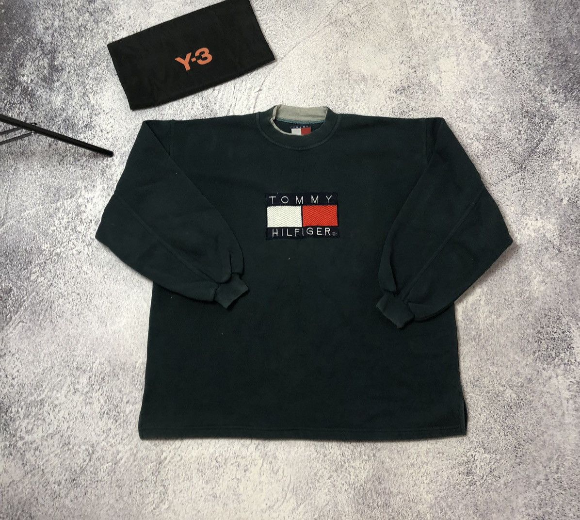 Tommy Hilfiger Men’s sweater Tommy Hilfiger big logo size Xl Size US XL / EU 56 / 4 - 1 Thumbnail