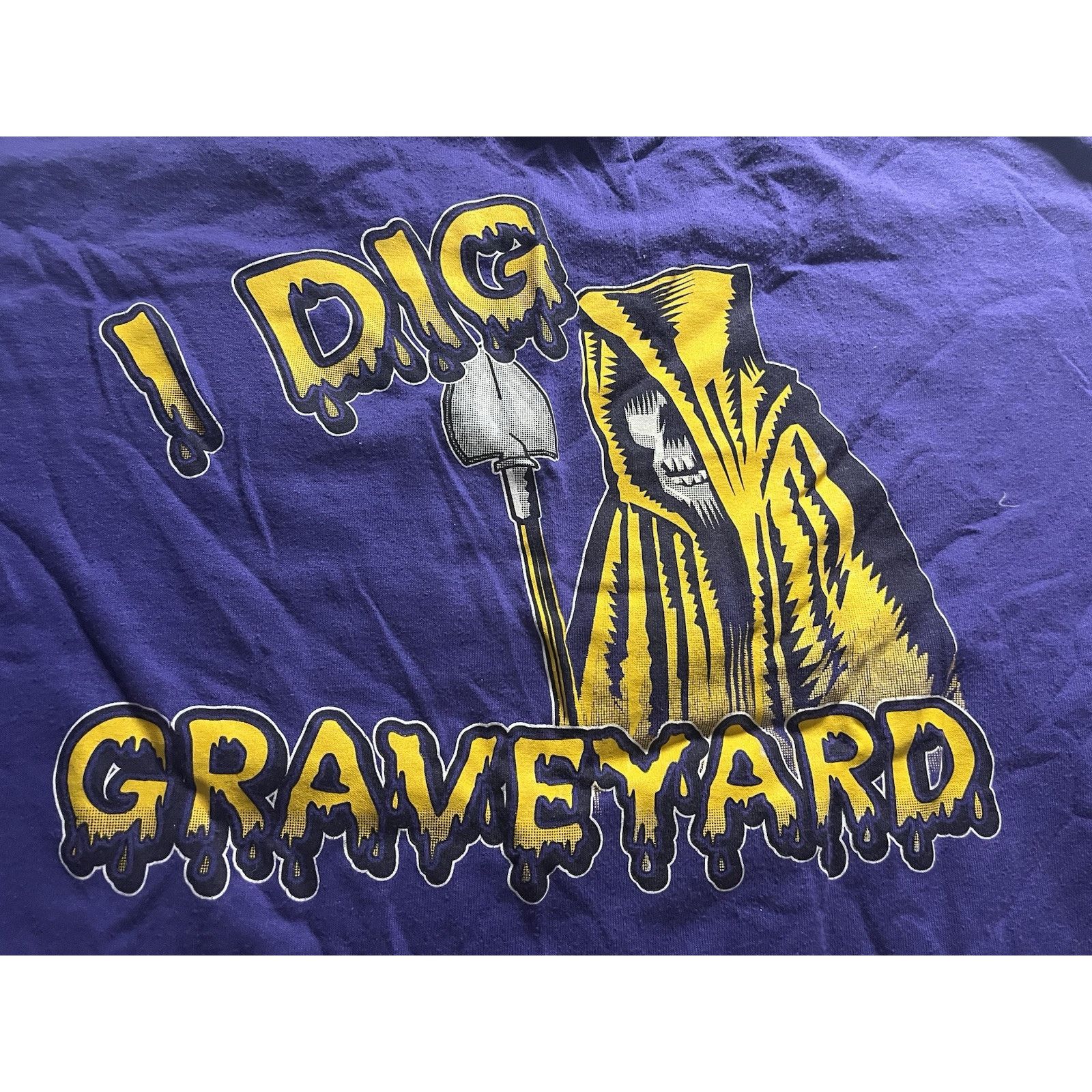 Hanes Vintage I Dig Graveyard Texas 2000 T-Shirt - Size L Size US L / EU 52-54 / 3 - 7 Thumbnail