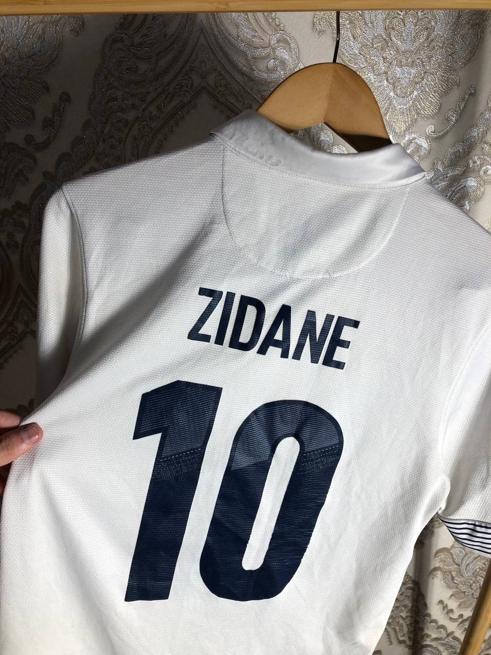 Nike VINTAGE NIKE FRANCE ZIDANE 10 RETRO SOCCER JERSEY Y2K 90s Size US S / EU 44-46 / 1 - 9 Thumbnail