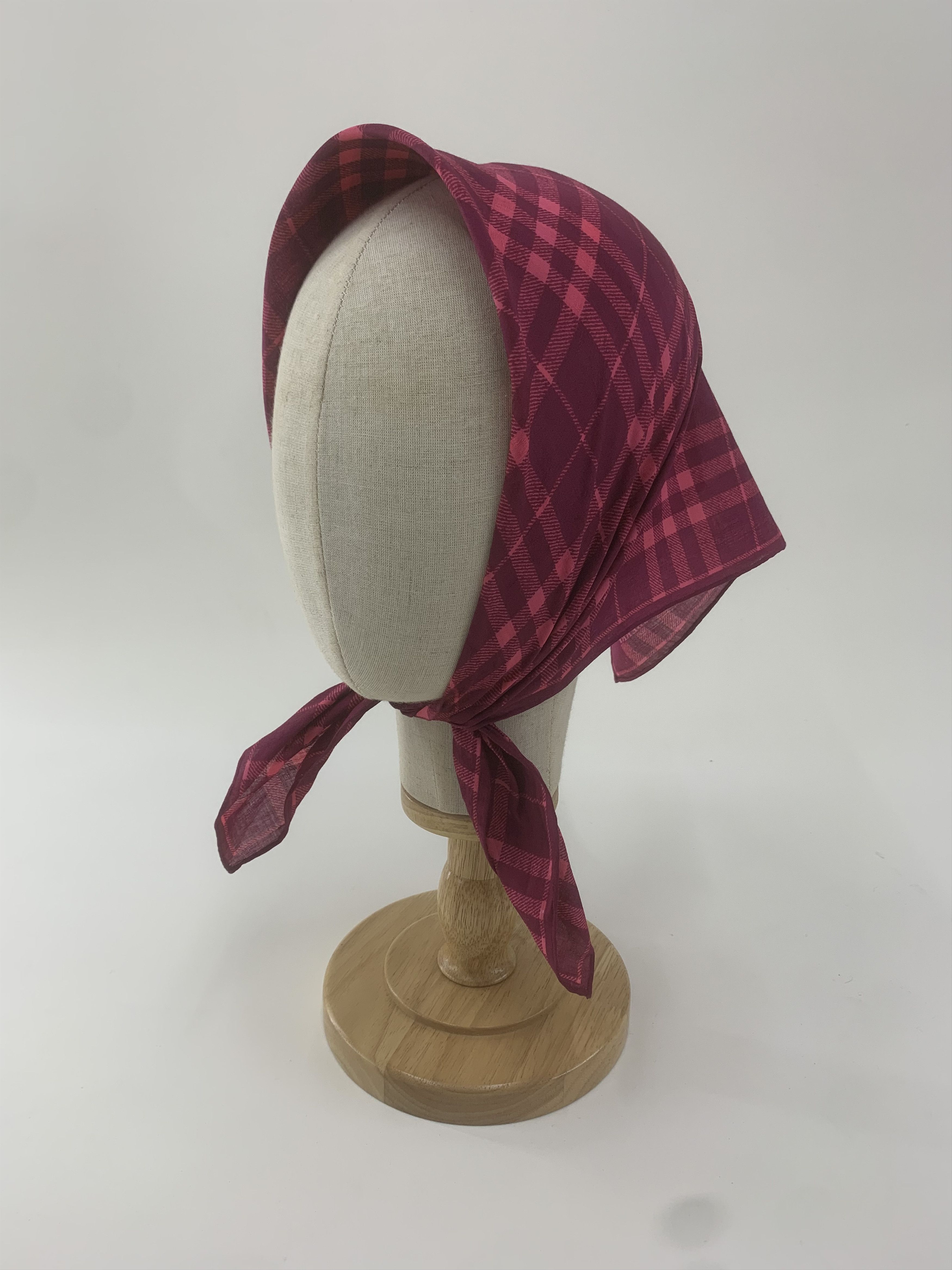 Burberry Burberry Handkerchief Bandana Neckerchief Square TB1074 Size ONE SIZE - 1 Thumbnail