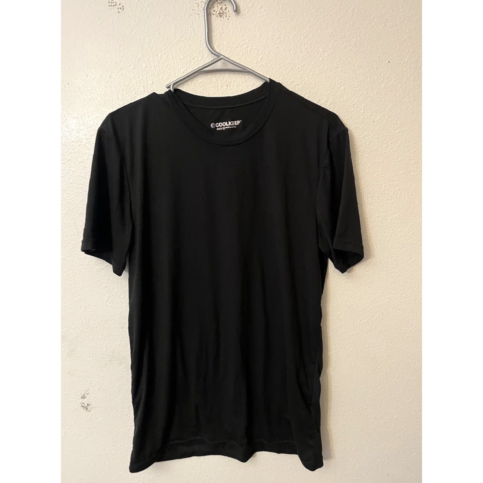 Vintage CoolKeep Mens T-Shirt Short Sleeve Crew Neck Black Polyester Spandex Lightweight Stretch Regular Fit Medium Pattern: Solid Casual Everyday Mens Shirt Size US M / EU 48-50 / 2 - 2 Thumbnail