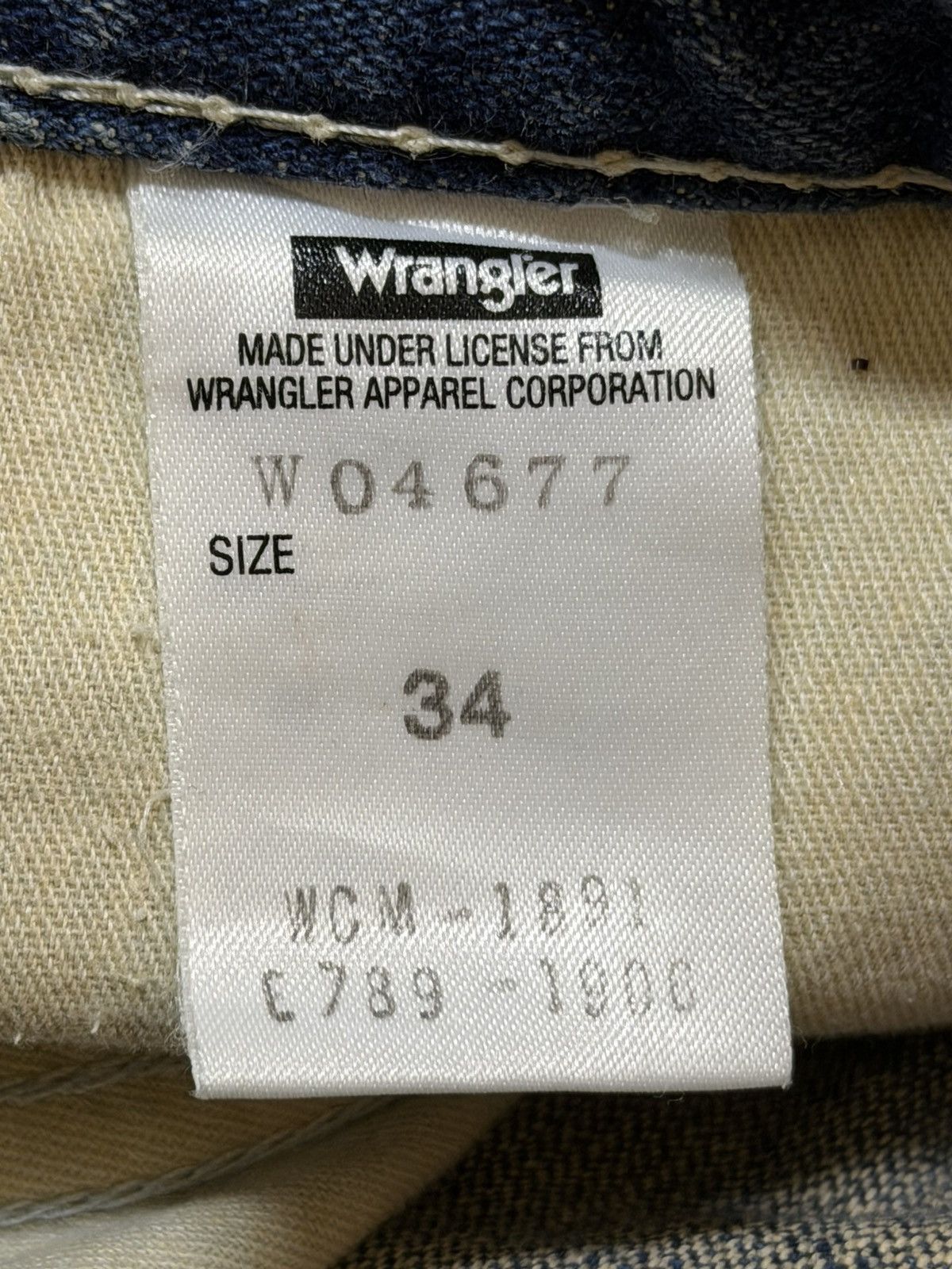 Wrangler Vintage 90s Wrangler Blue Faded Wash Wide Leg Bootcuts Jeans Size US 36 / EU 52 - 10 Thumbnail