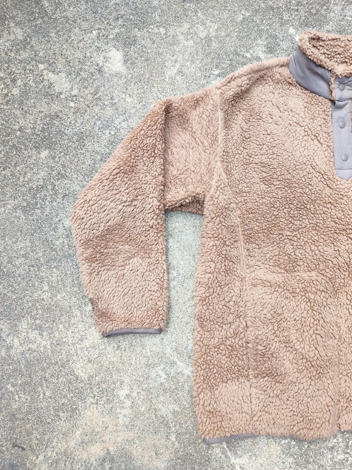 Uniqlo × White Mountaineering UNIQLO x White Mountaineering Brown Sherpa Fleece Pullover Size US L / EU 52-54 / 3 - 3 Thumbnail